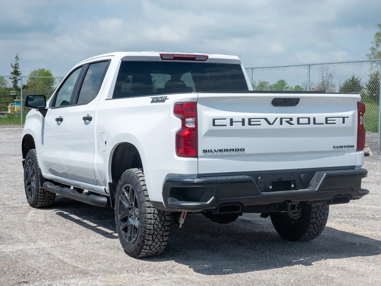 Chevrolet Silverado 1500 снимка Chevrolet Silverado 1500