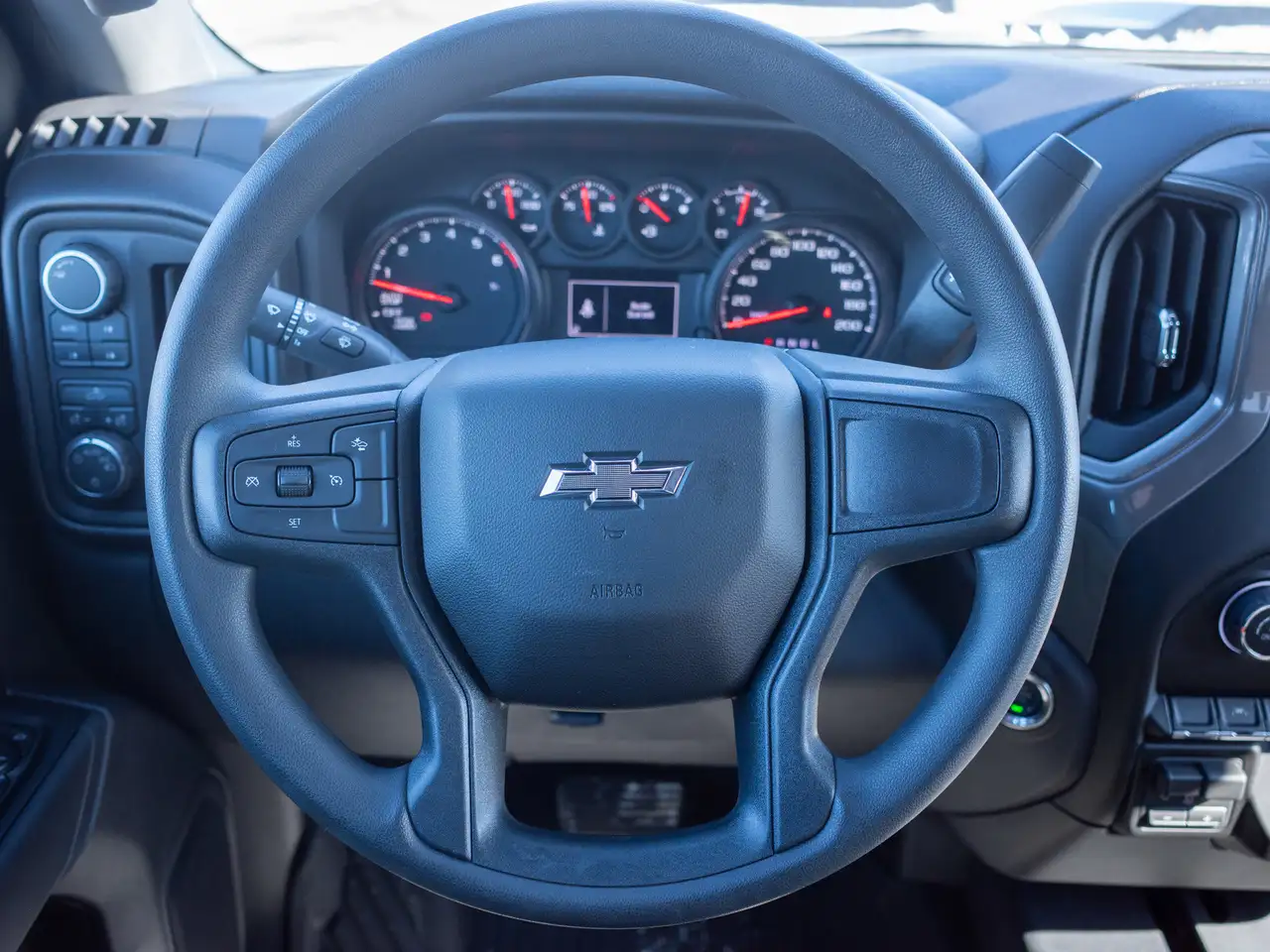 Chevrolet Silverado 1500 снимка Chevrolet Silverado 1500