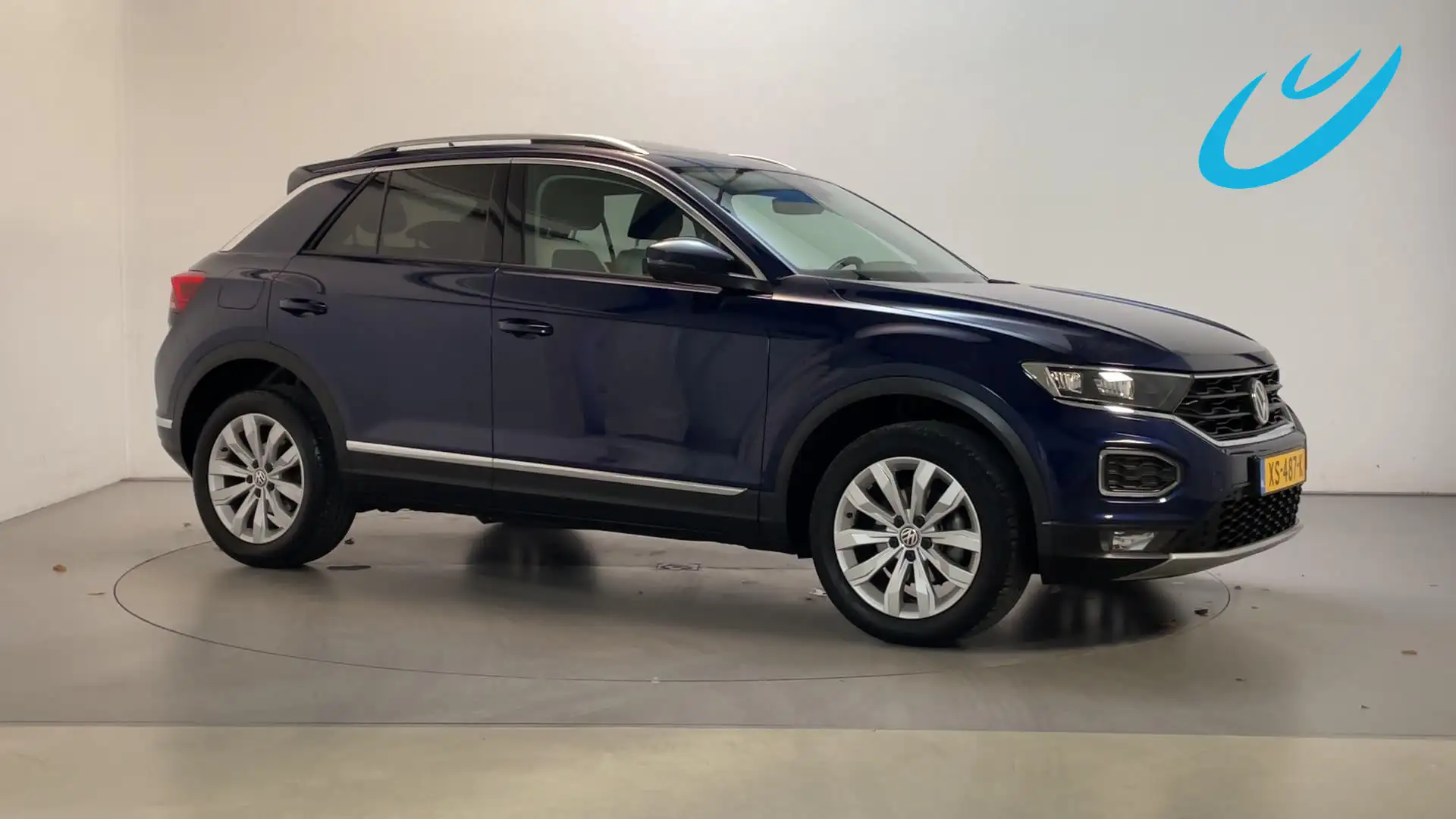Volkswagen T-Roc 1.5 TSI 150pk DSG Sport Panoramadak Stoelverwarmin Blauw - 1
