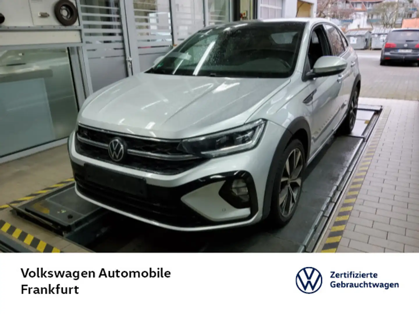 Volkswagen Taigo R-Line 1,0 l TSI DSG Navi IQ.LIGHT - LED-M Silber - 1