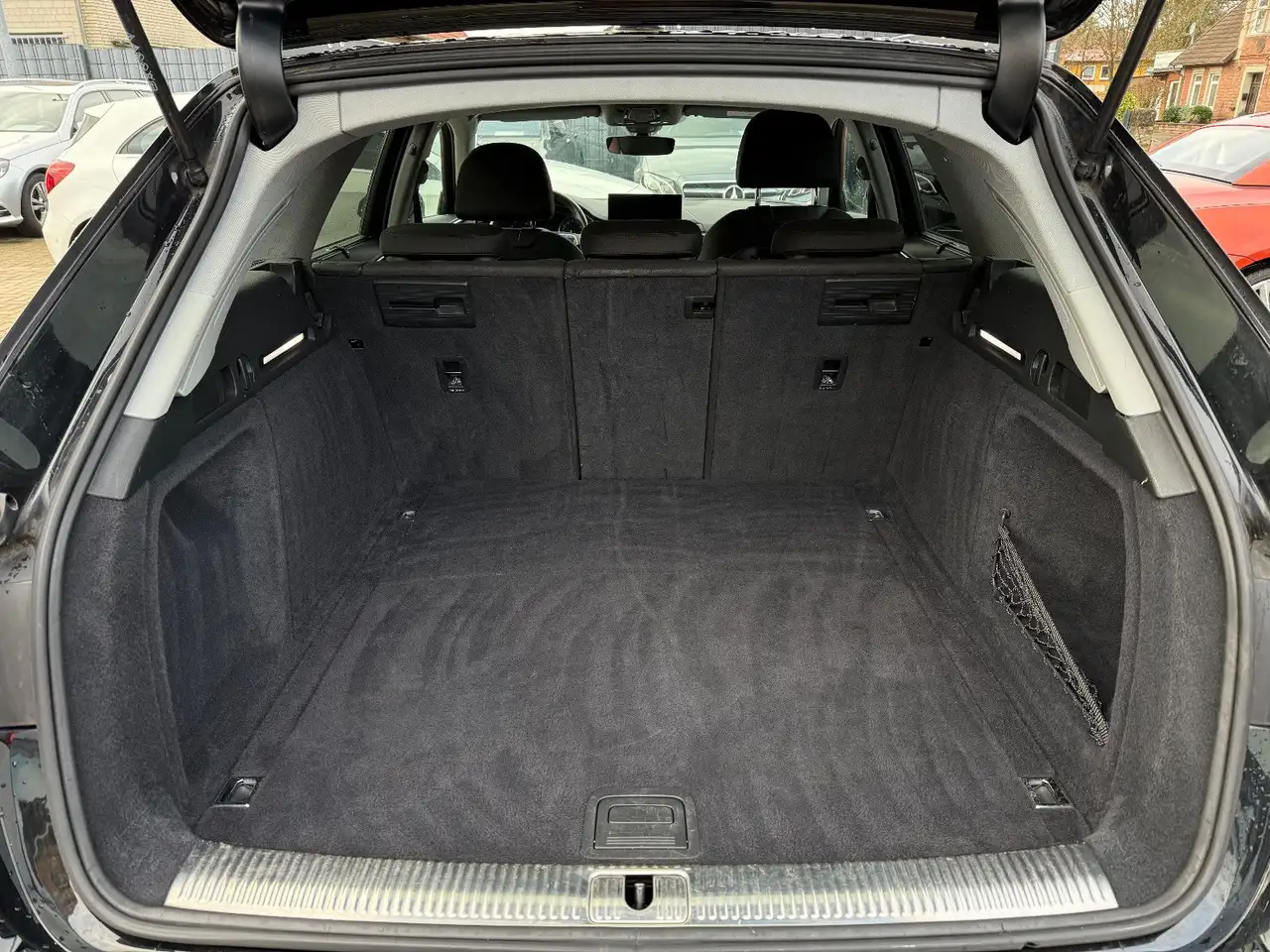 Audi A4 Avant — photo 11 sur 32