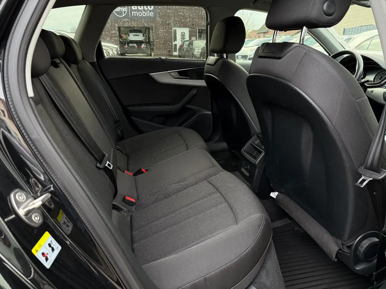 Audi A4 Avant — photo 14 sur 32