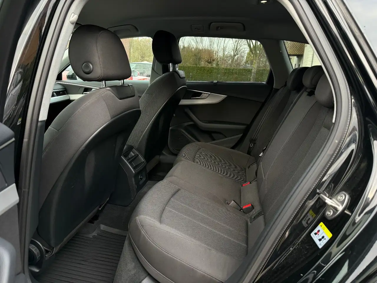 Audi A4 Avant — photo 13 sur 32