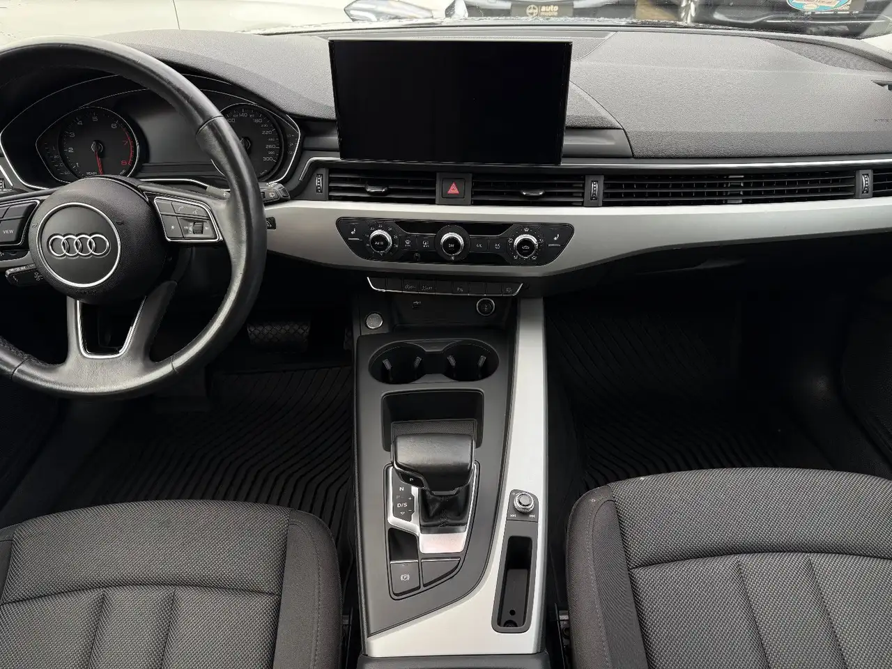 Audi A4 Avant — photo 25 sur 32