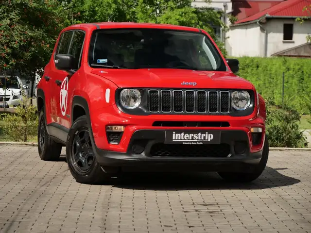 Jeep Renegade view 3