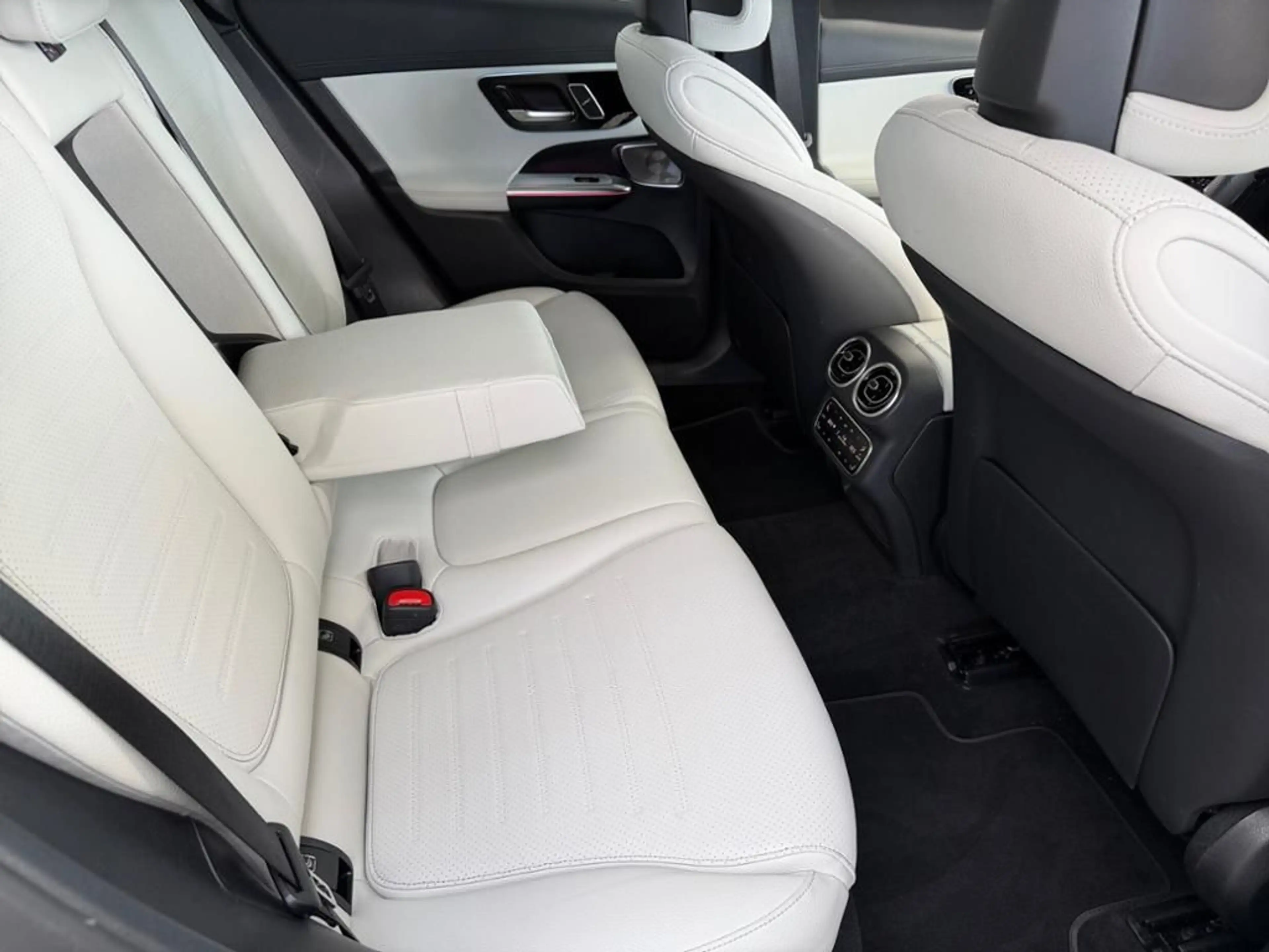 Mercedes-Benz GLC 300 de 4M Coupé AMG, Night, 20'', Pano,Burm3 — photo 4