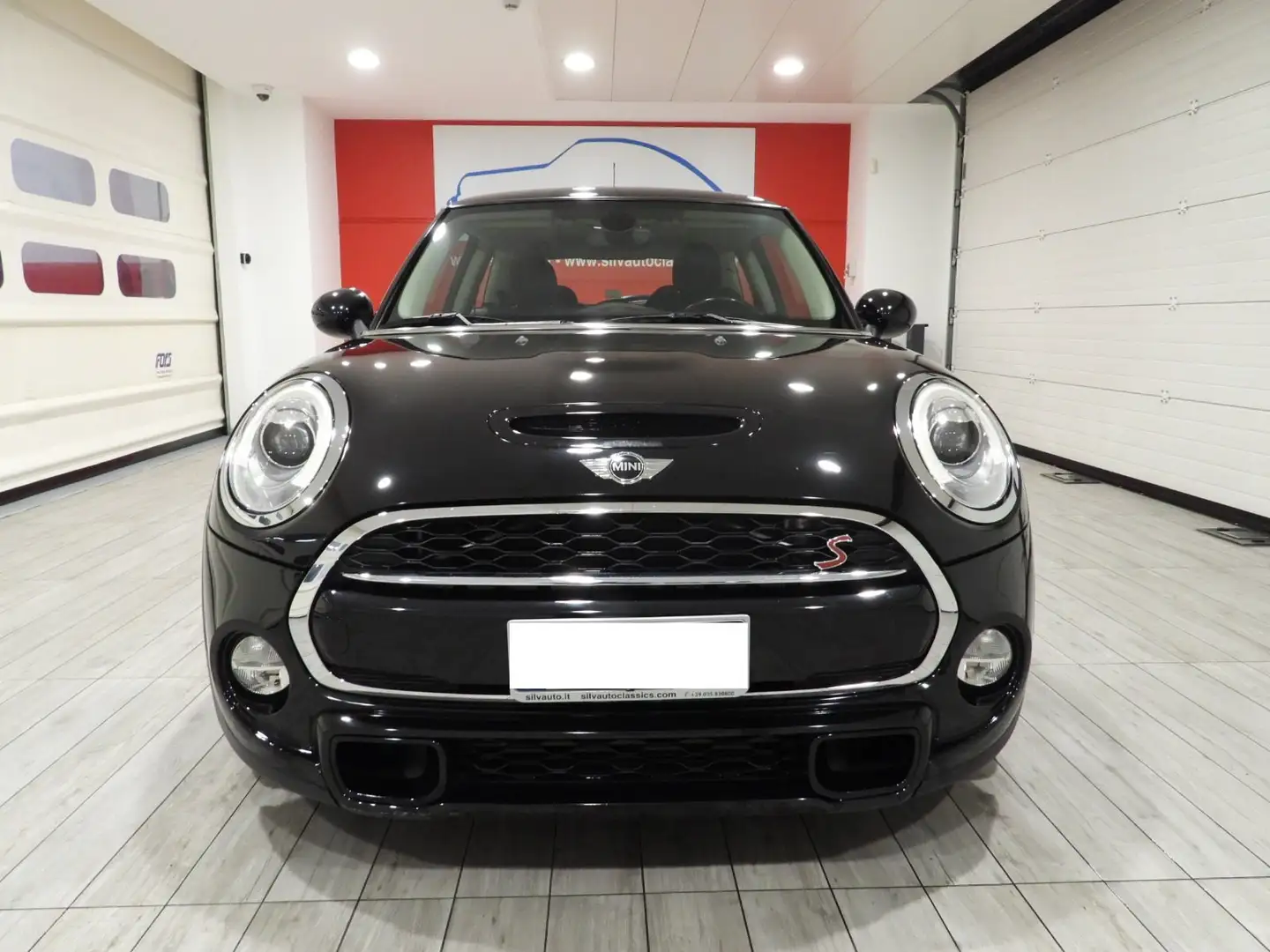 MINI Cooper SD SD HYPE 170CV AUTO (2016) Schwarz - 2