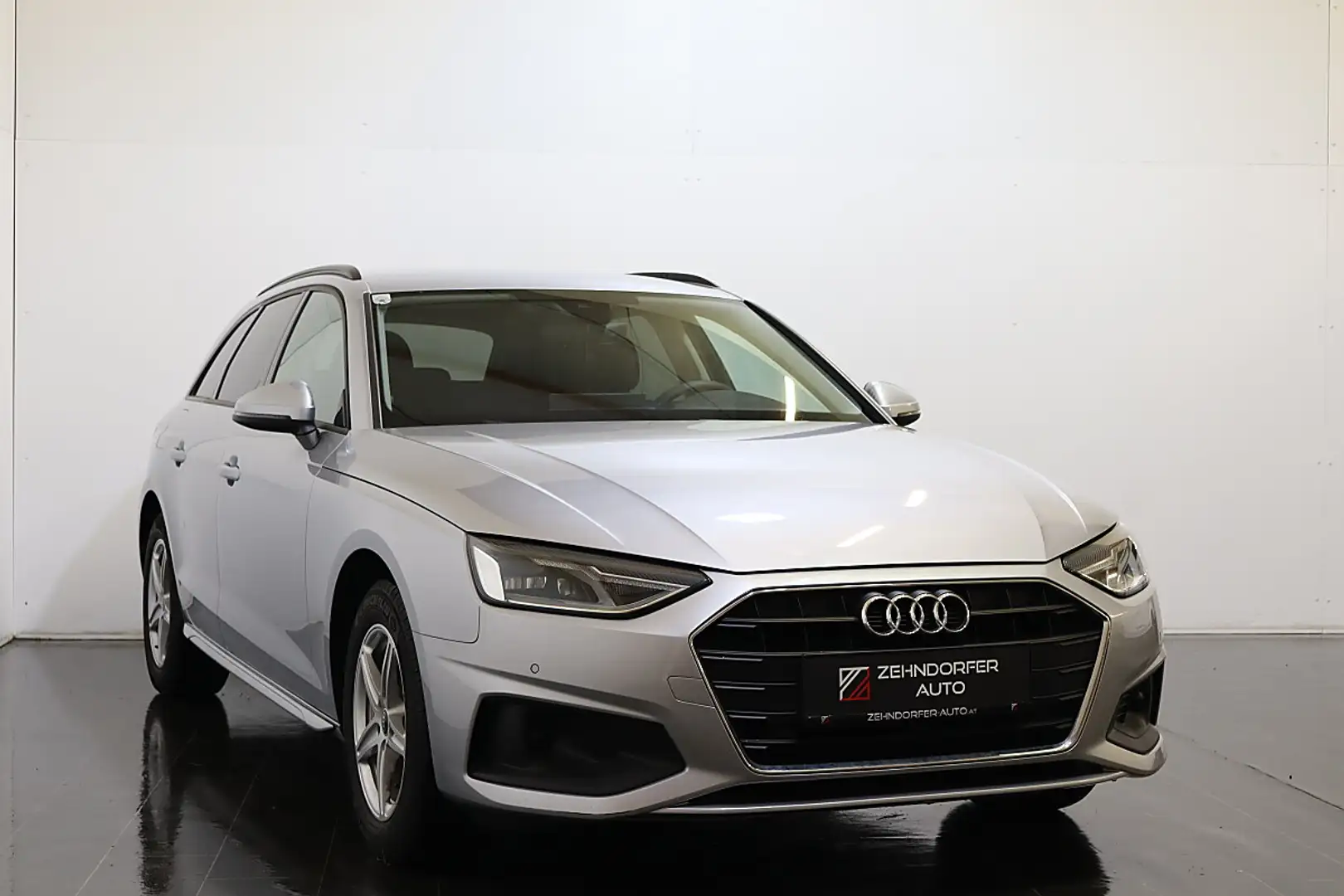 Audi A4 Avant 35 TDI S-tronic | Bremse NEU | Service NE... Silber - 1