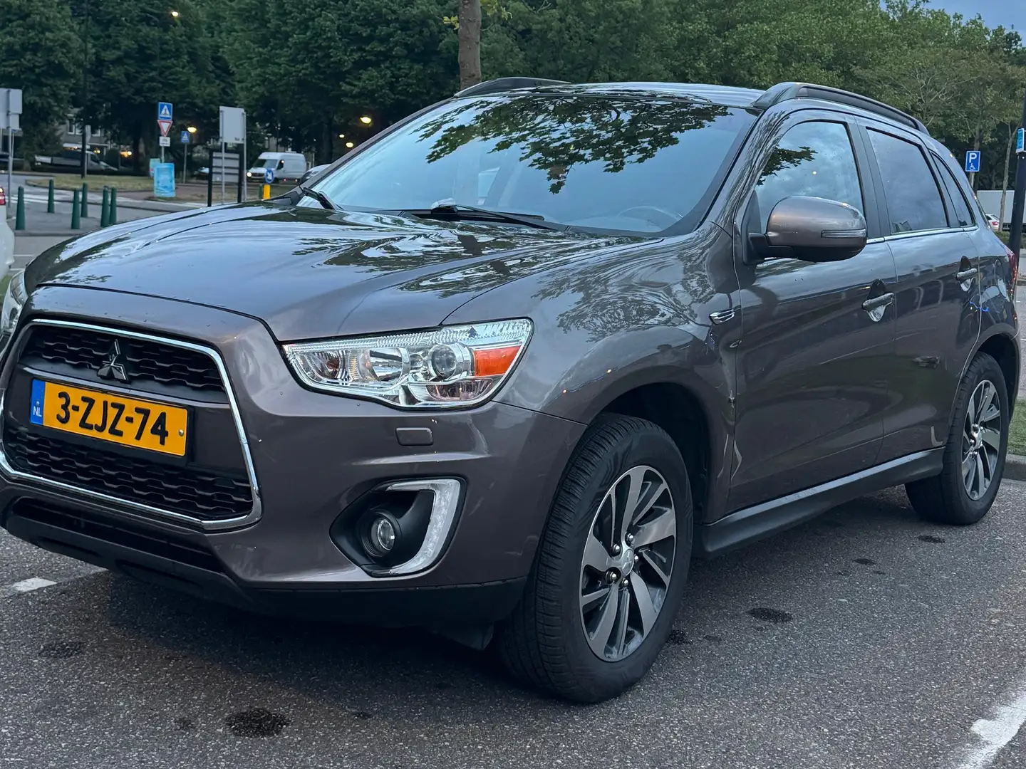 Mitsubishi ASX ASX 1.6 ClearT. Intense+ Коричневый - 1