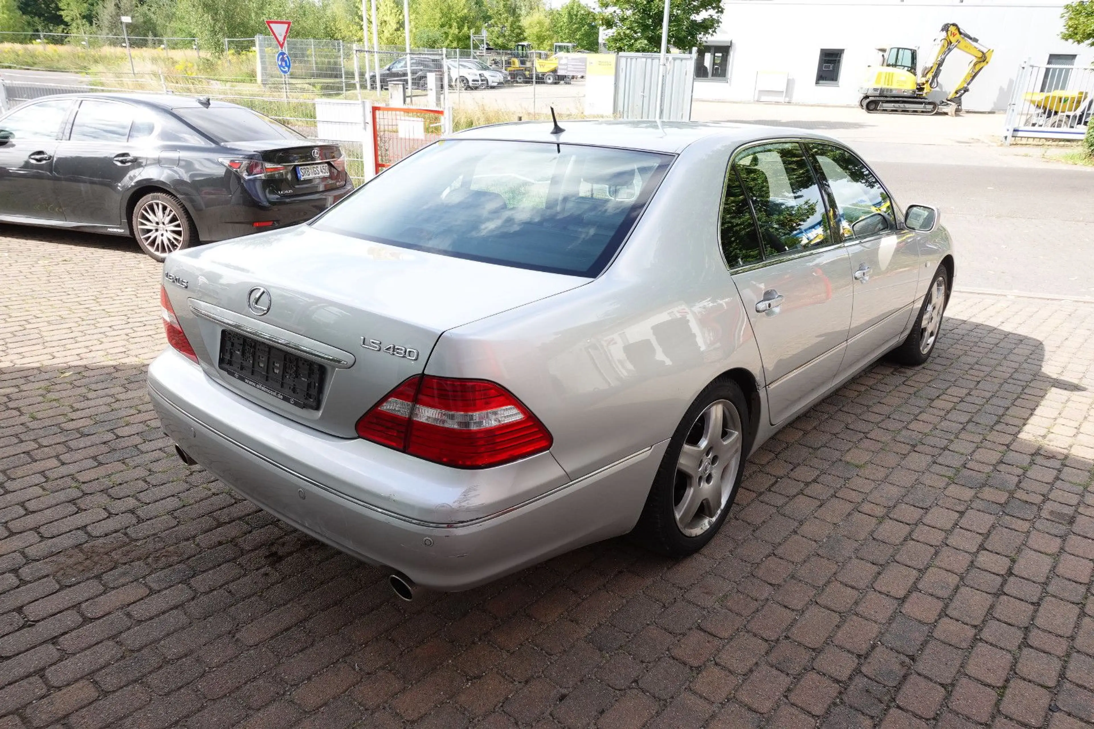 Lexus LS 430 Luxury Softclose Rentnerbesitz seit 2009 — photo 3