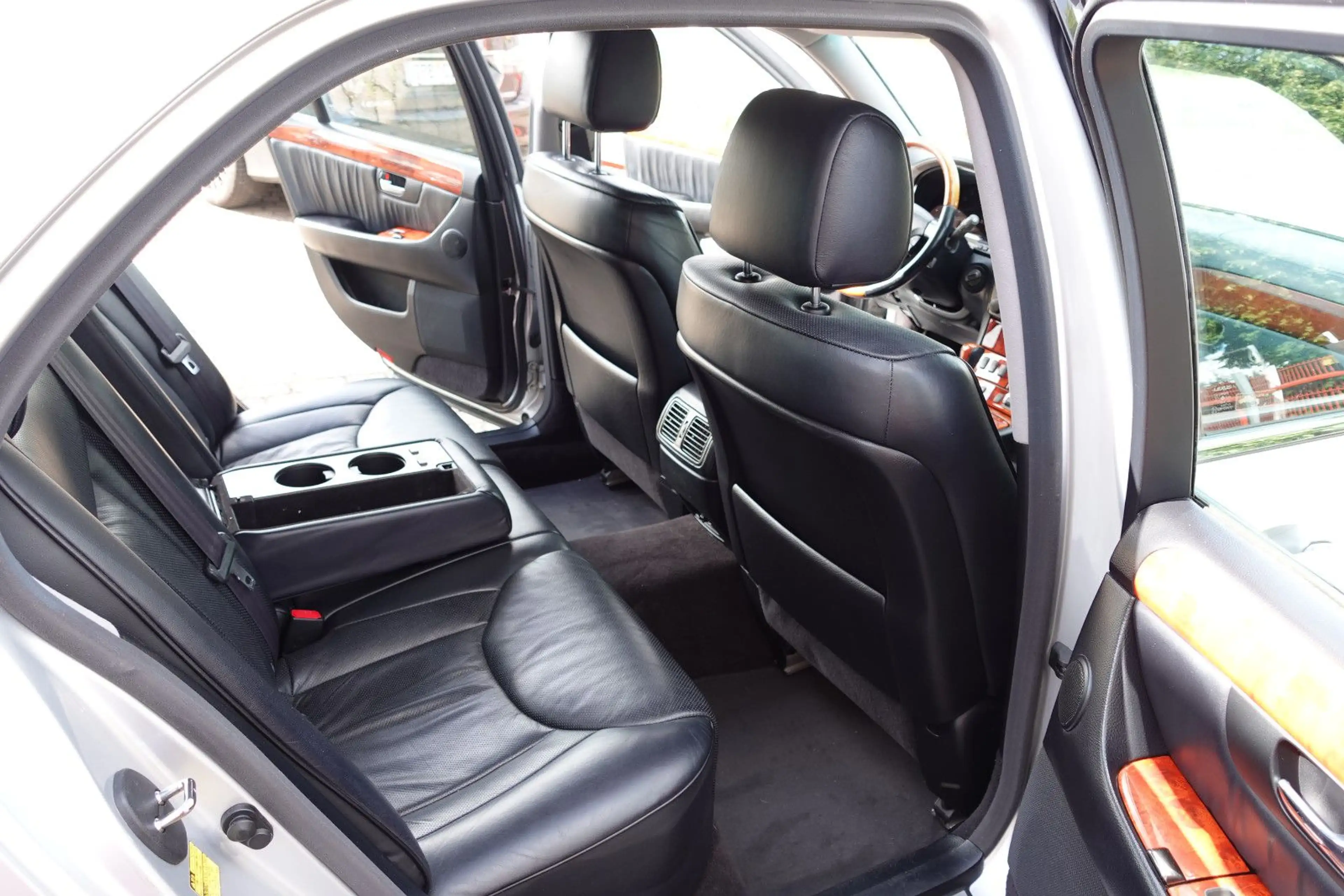 Lexus LS 430 Luxury Softclose Rentnerbesitz seit 2009 — photo 7