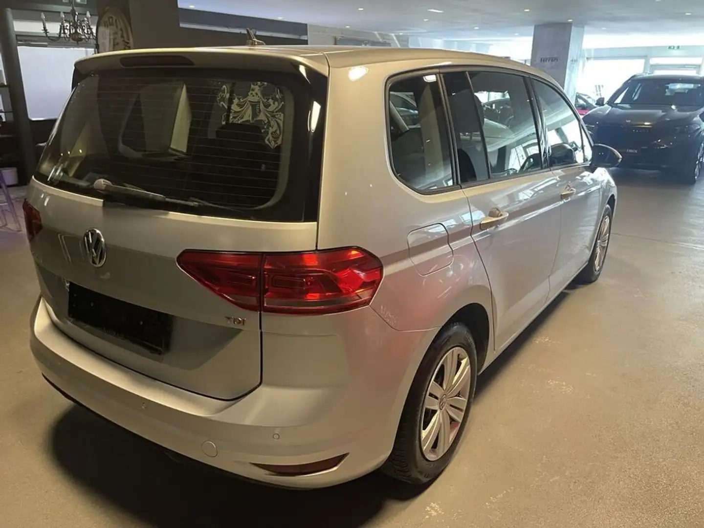 Volkswagen Touran Trendline BMT/Start-Stopp Silber - 2