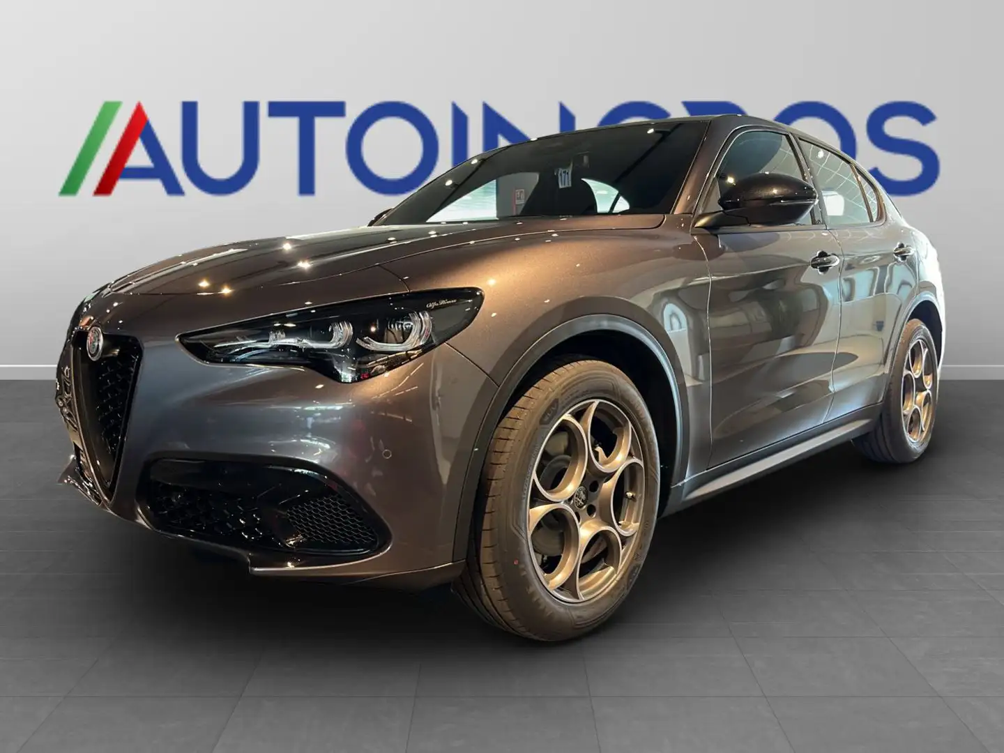 Alfa Romeo Stelvio 2.2 t Sprint rwd 160cv auto Grigio - 1