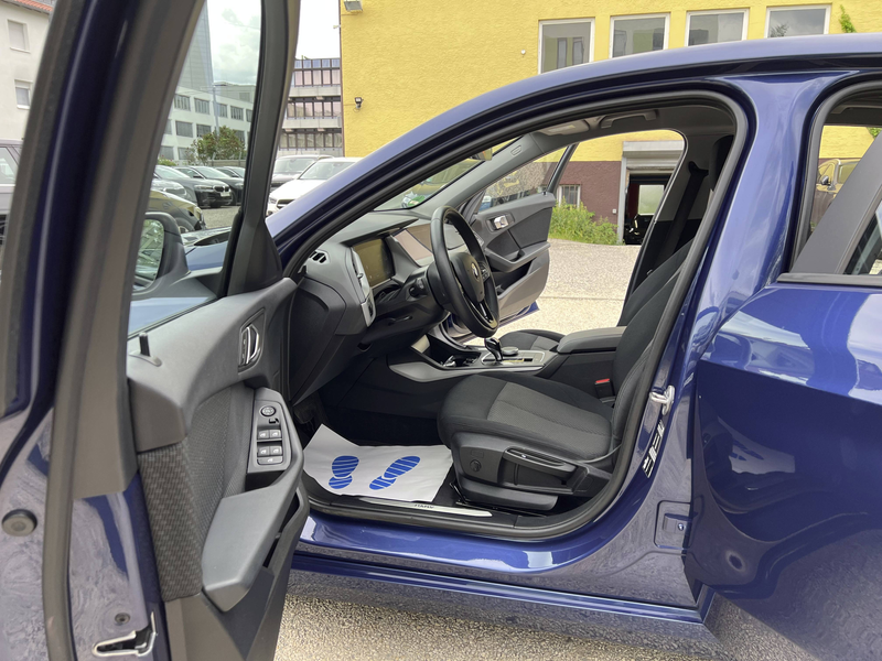 BMW 118 118 d Aut. Advantage LED+VIRTUAL+SPURASSIST+NAVI — photo 11