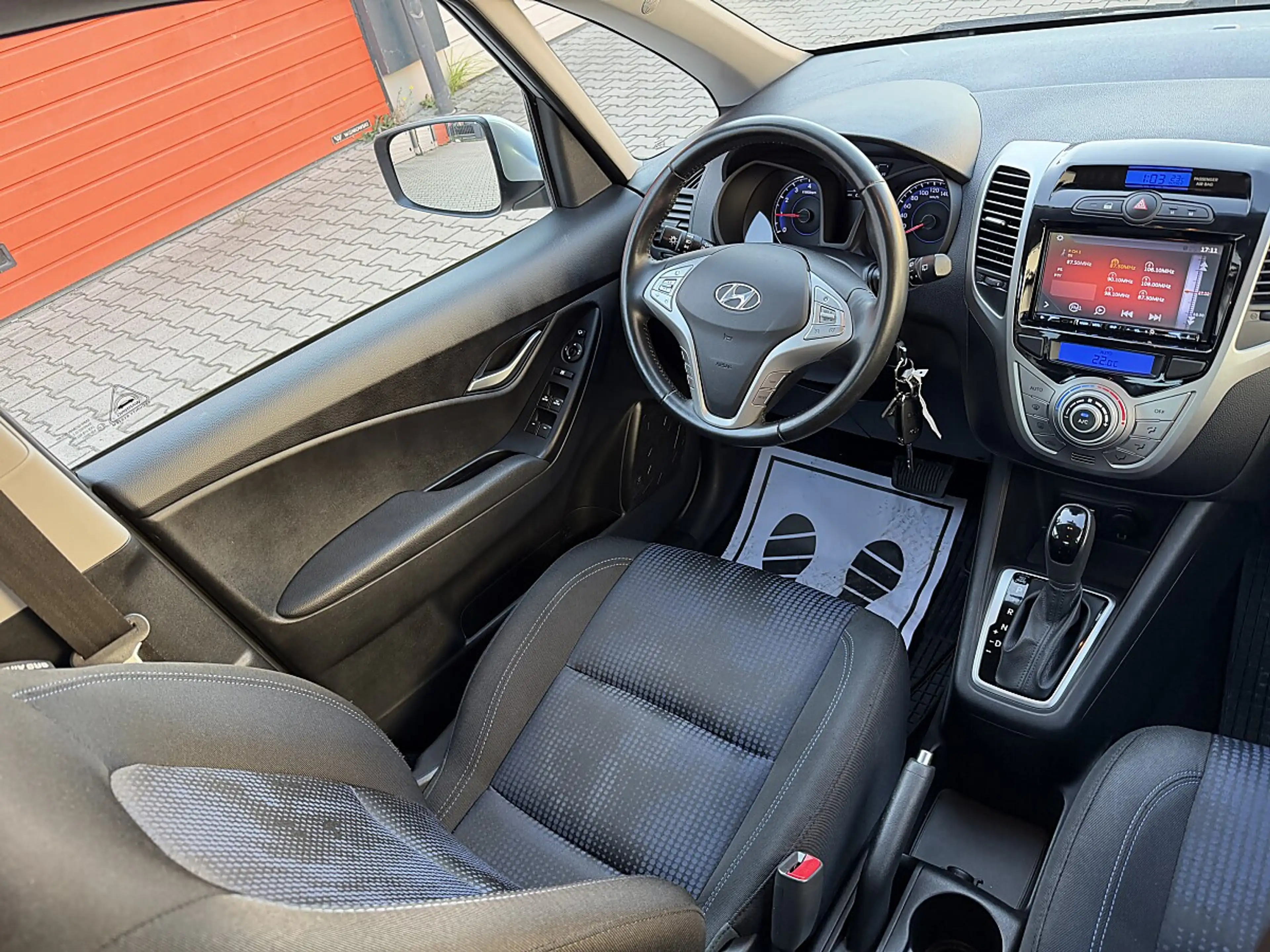 Hyundai iX20 1,6 CVVT Edition 25 Aut. — photo 2