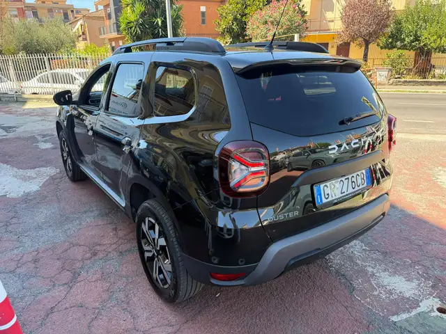 Dacia Duster view 5