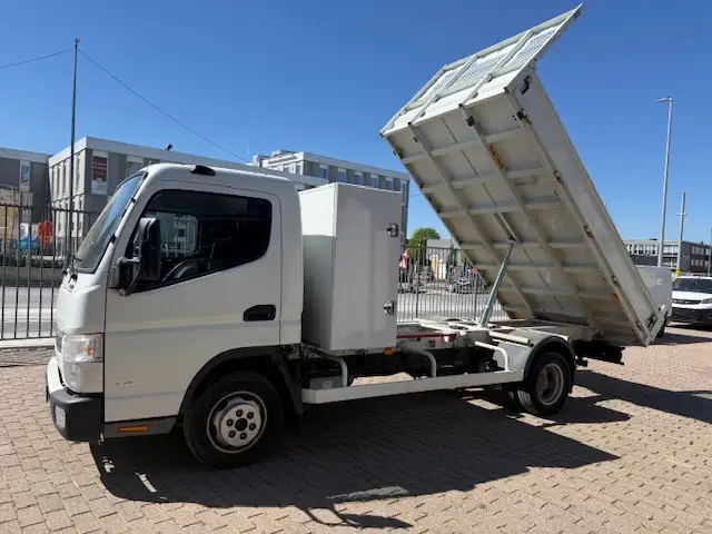 Mitsubishi Canter Fuso, pick up 29000 km!! ben élévateur, airco, caméra, euro 6