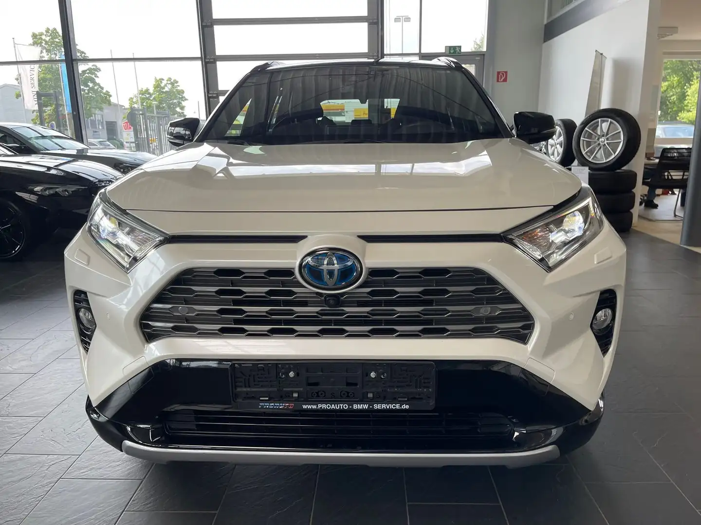 Toyota RAV 4 RAV4 Hybrid 4x2 Style Selection Білий - 2