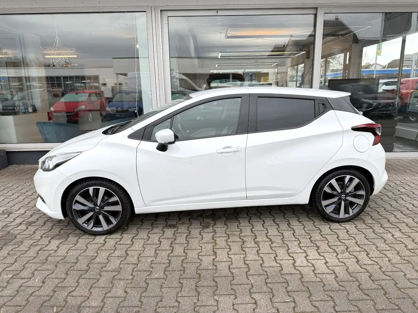 Nissan Micra Tekna *BOSE*NAVI*KAMERA*SITZH*CARPLAY* Weiß - 2