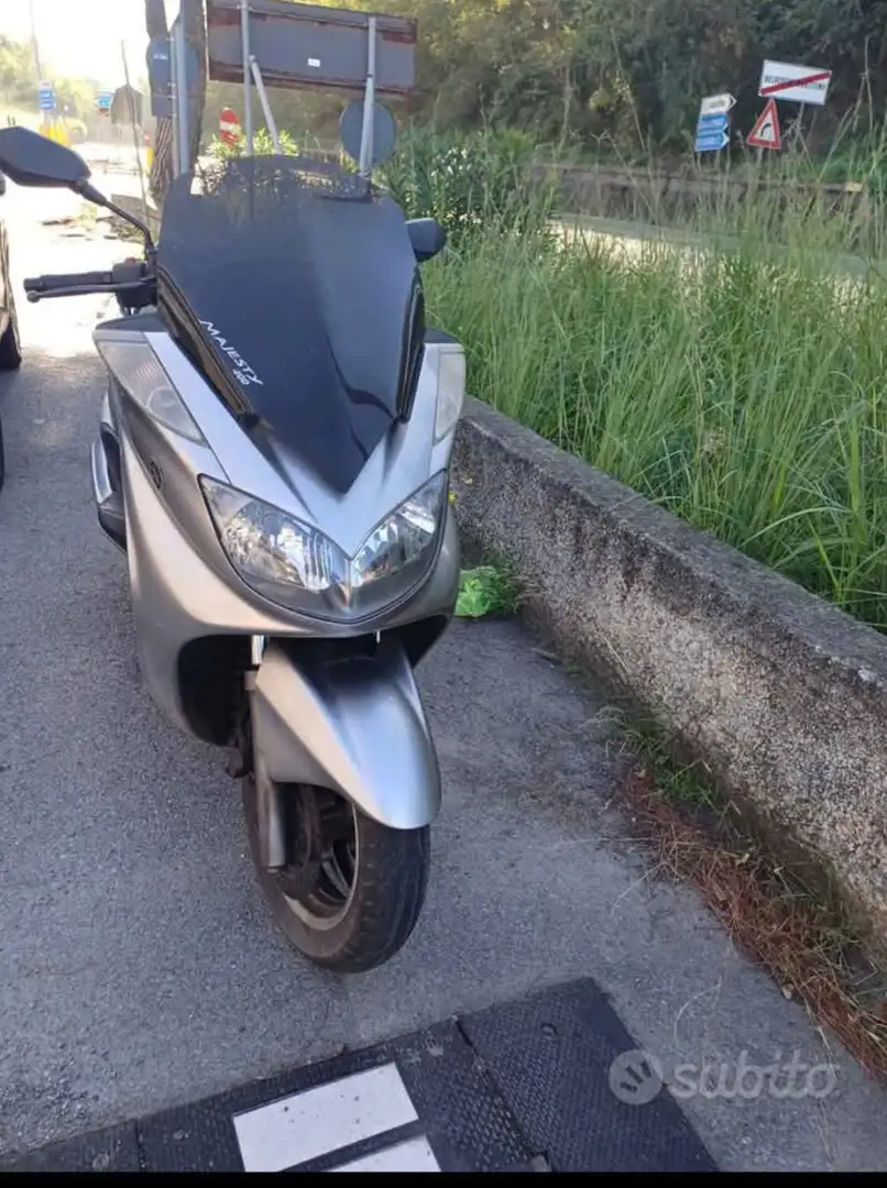Yamaha Majesty 400 Stříbrná - 2