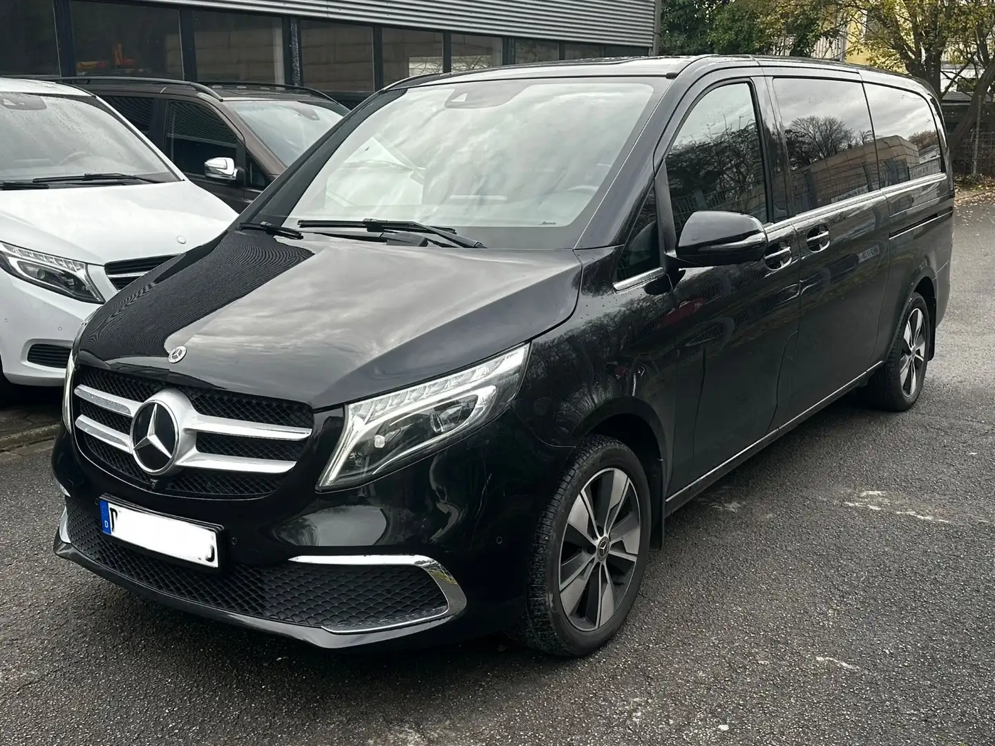 Mercedes-Benz V 250 EXTRALANG*AVANTGARDE*8SITZ*2xKLIMA* 360° Schwarz - 1