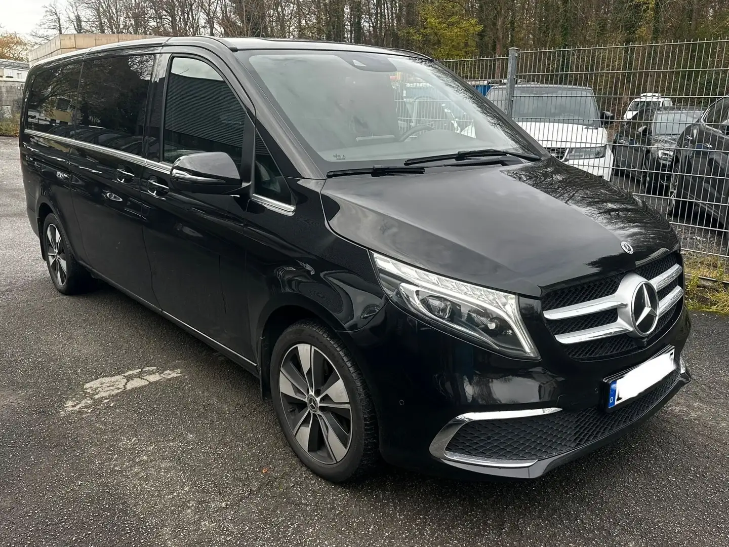Mercedes-Benz V 250 EXTRALANG*AVANTGARDE*8SITZ*2xKLIMA* 360° Schwarz - 2