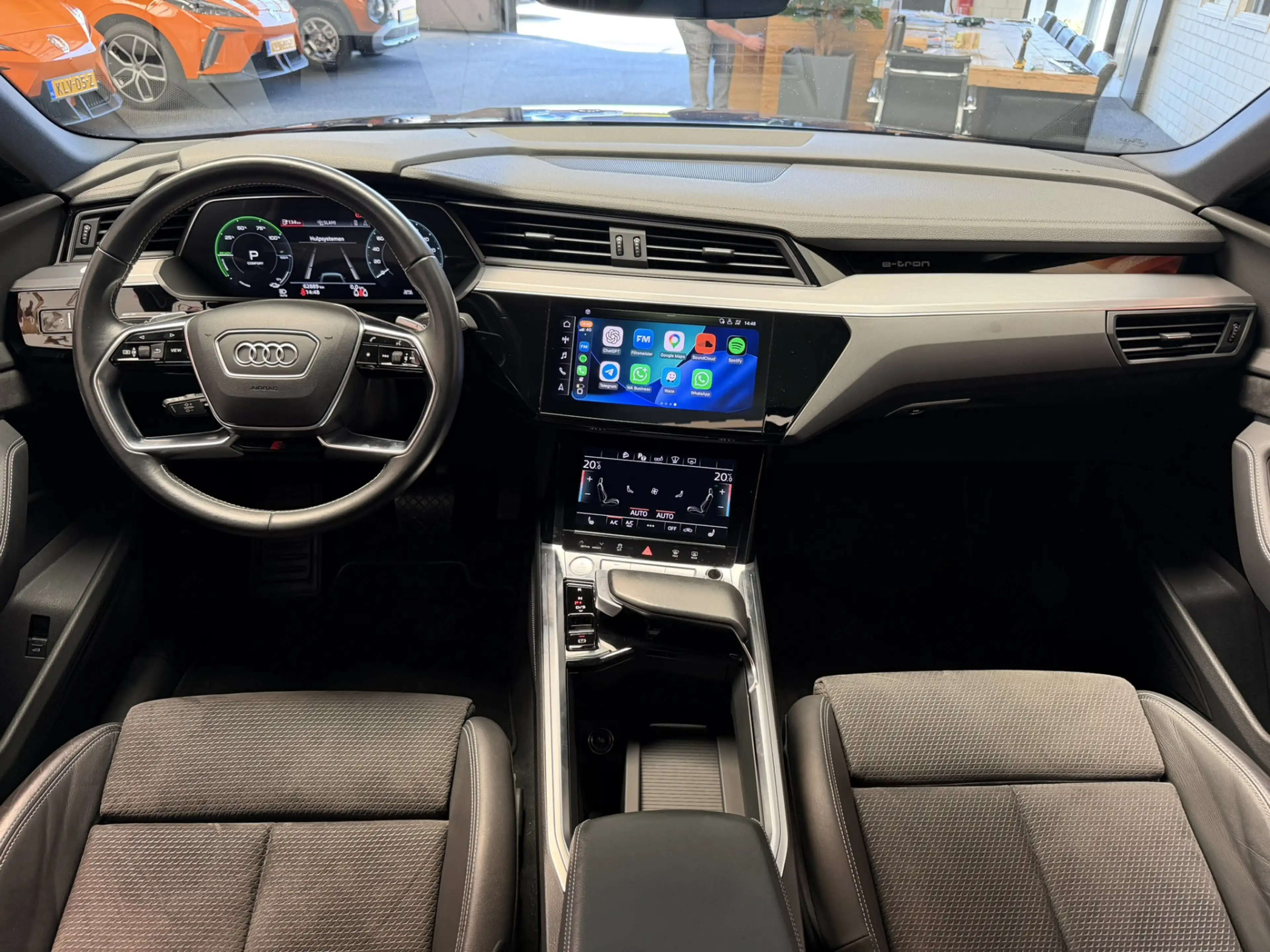 Audi e-tron SPORTBACK S-EDITION PANORAMADAK 50 QUATTRO BUSINES — photo 13