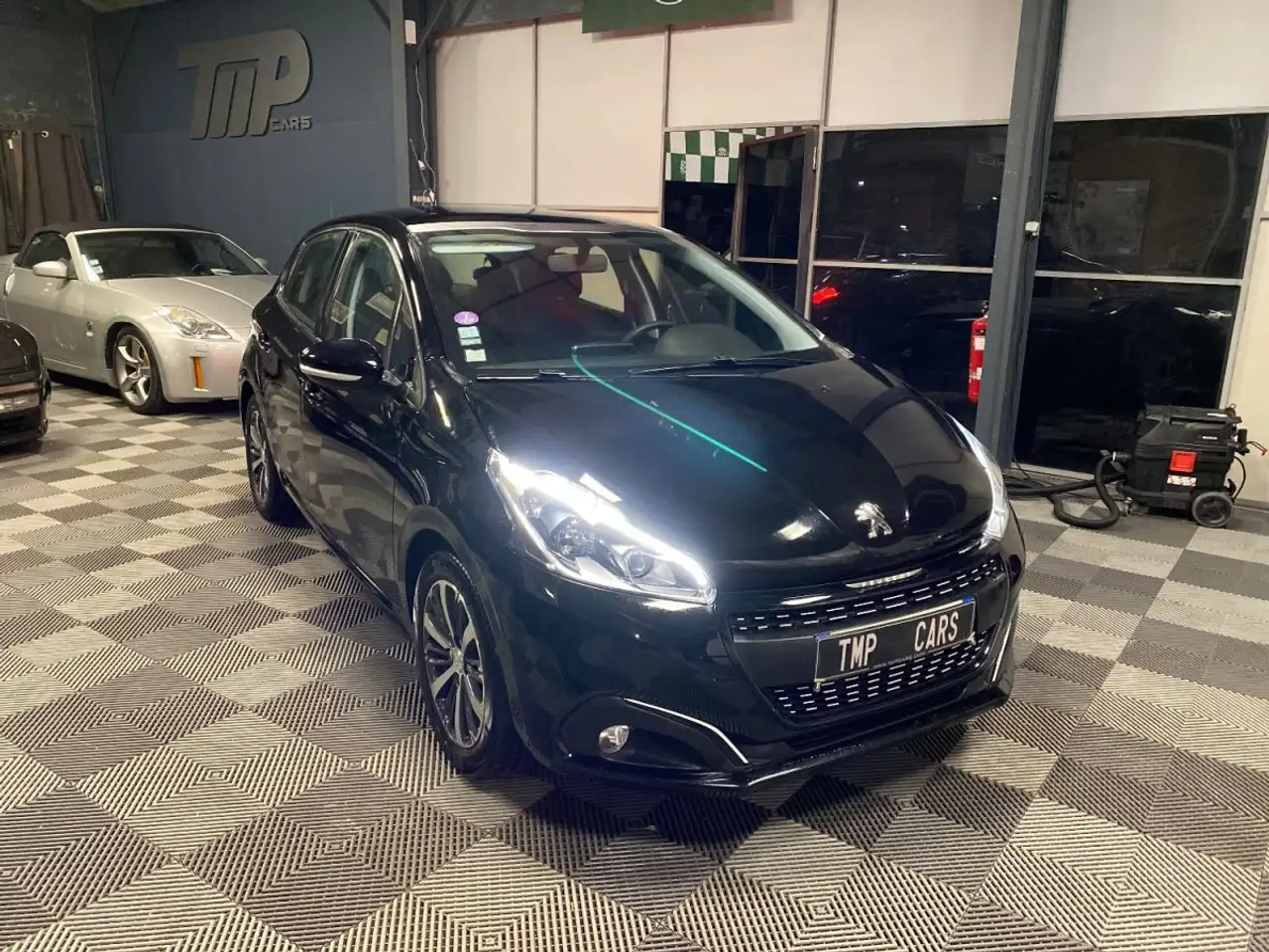 Peugeot 208 1.2 VTI 82ch Allure 5p LCI Phase II