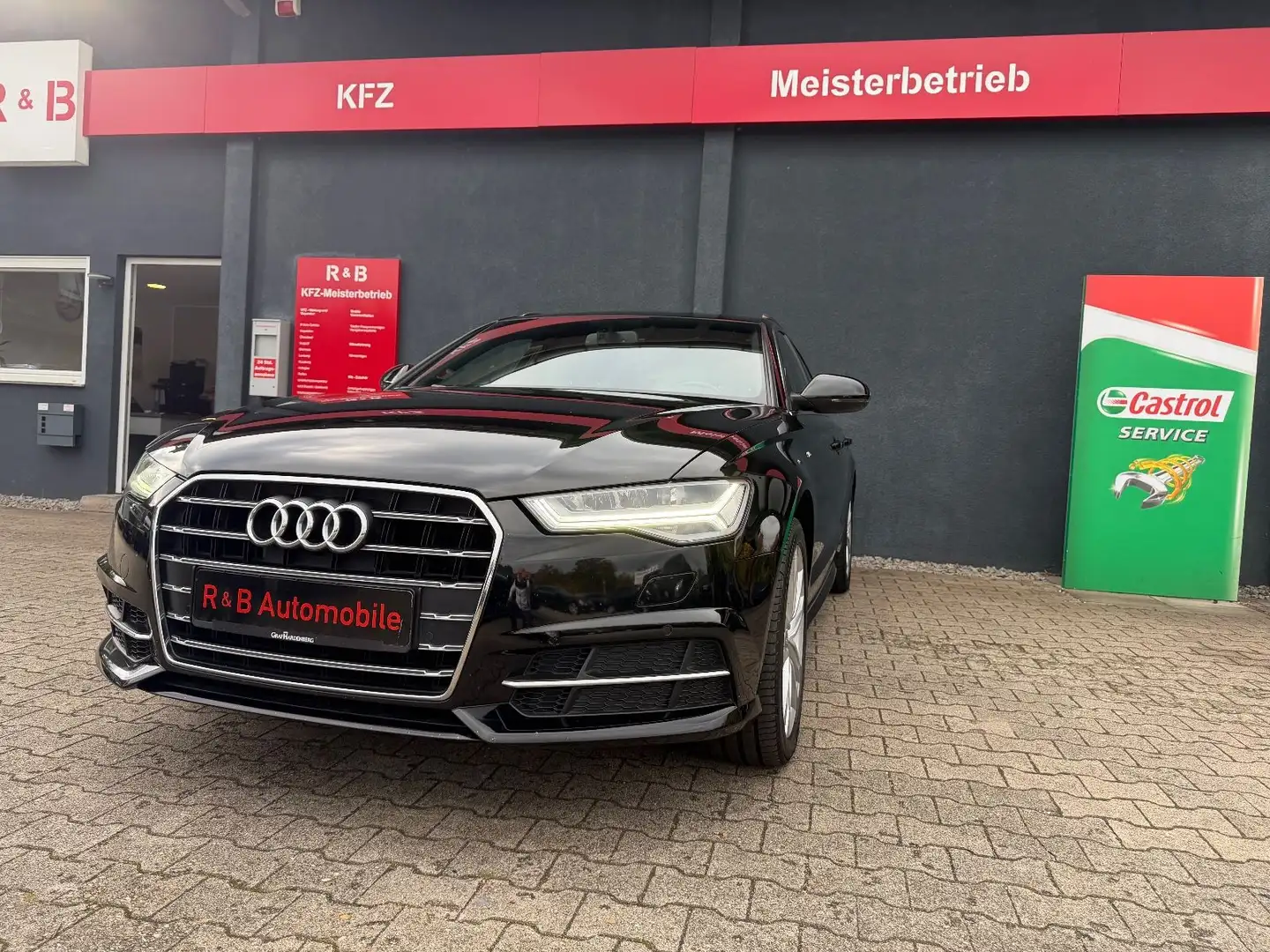 Audi A6 Avant 2.0 TDI ultra*AHK*Matrix*RFK*Navi* Noir - 1