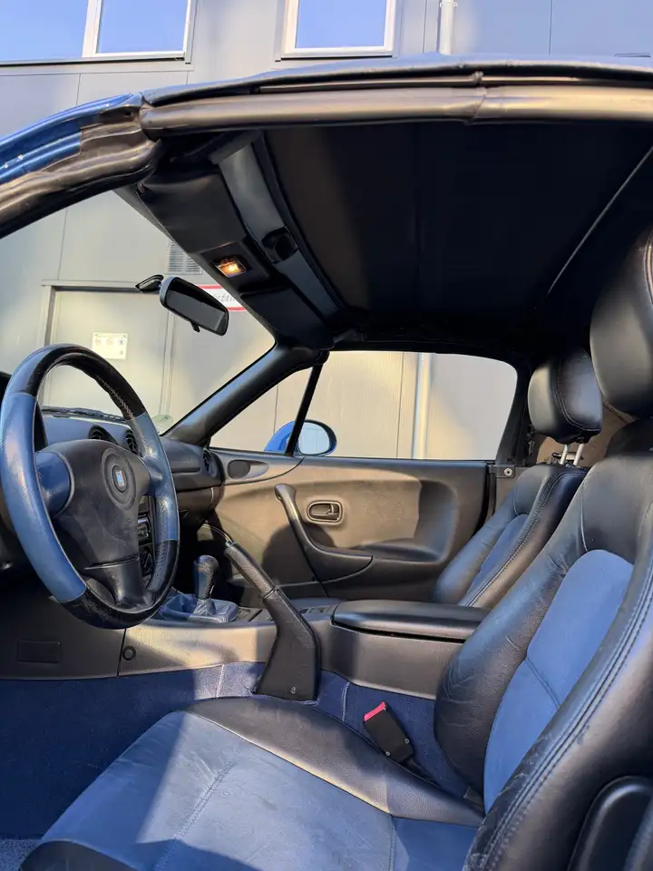 Mazda MX-5 1.9i 16V 10th Anniversary, foto 11
