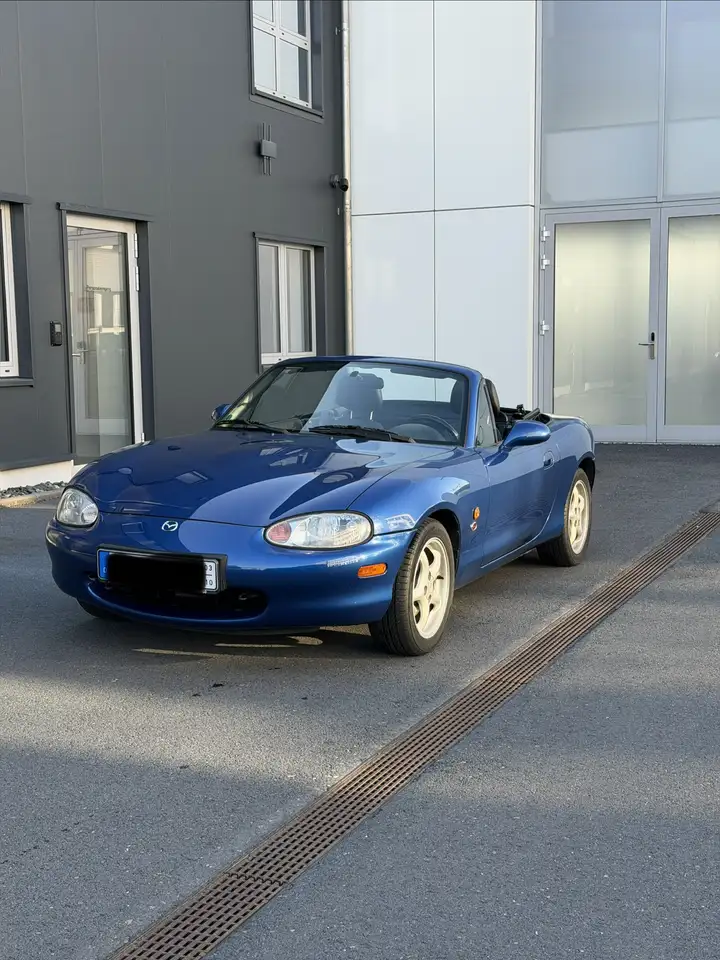 Mazda MX-5 1.9i 16V 10th Anniversary, foto 1