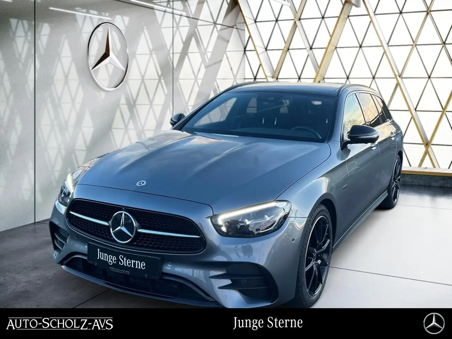 Mercedes-Benz E 200 T Night*AHK*Pano*360°*Burmester*Easy-Pack* Grau - 1