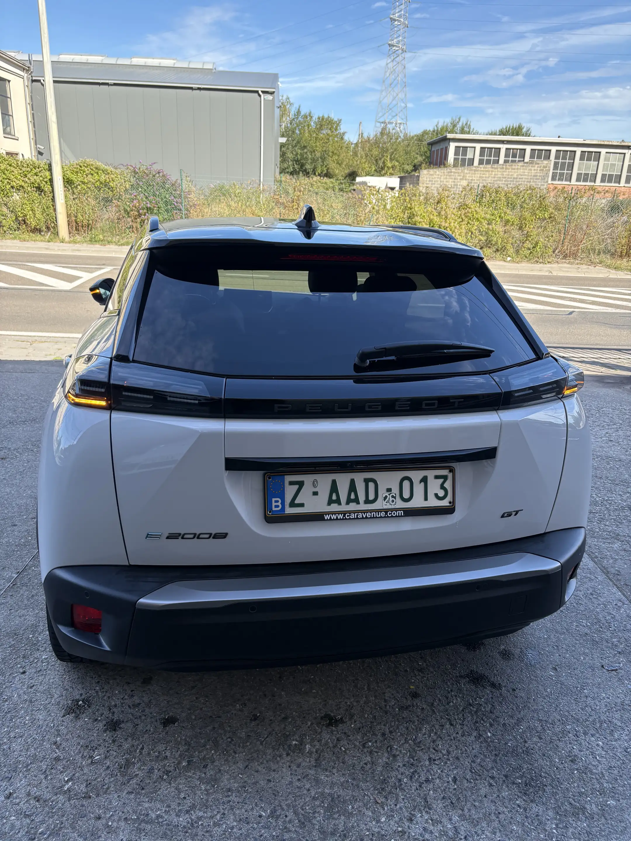 Peugeot e-2008 e-2008 54 kWh GT GT — photo 4