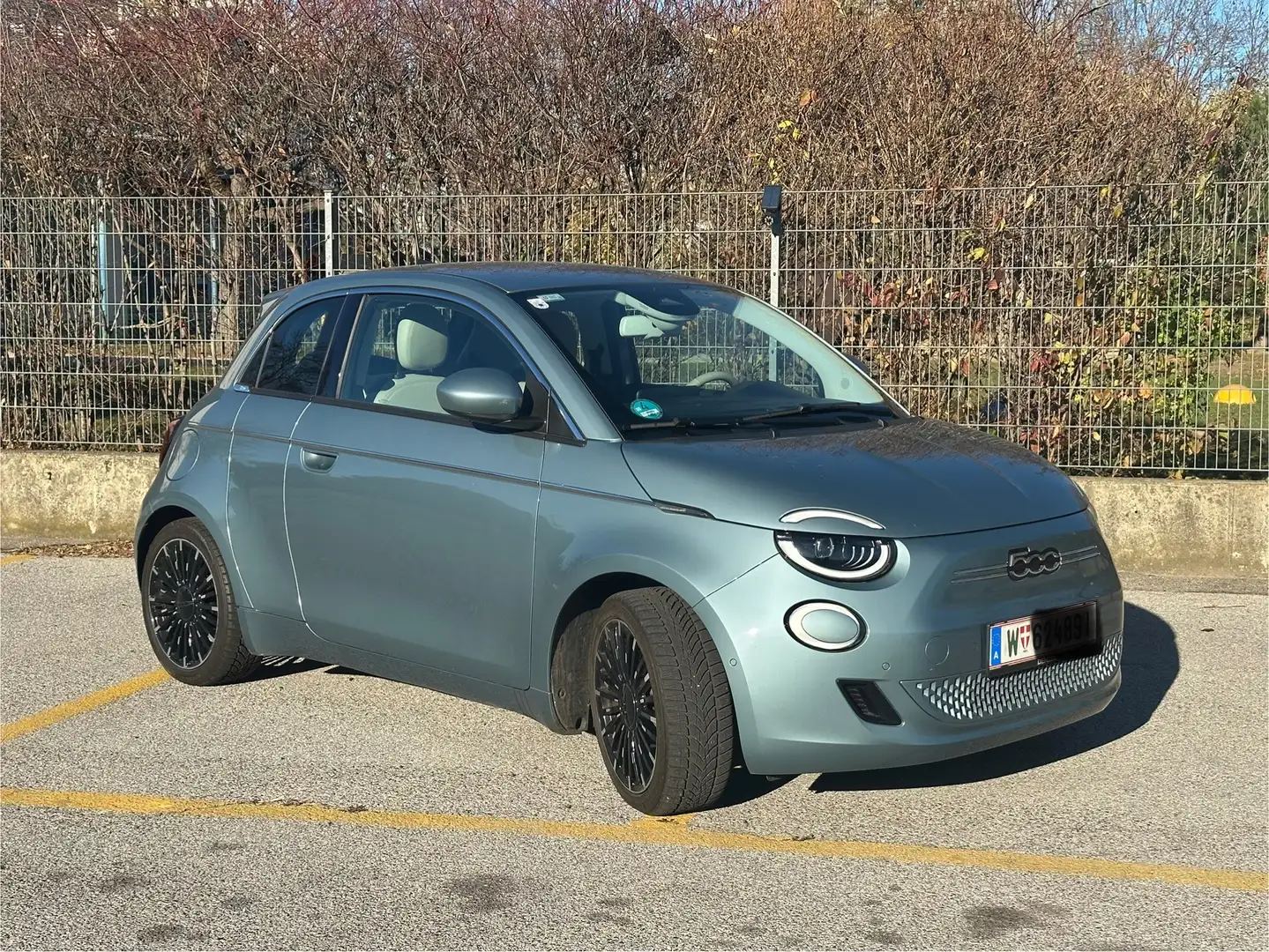 Fiat 500e La Prima (42kWh) 3+1 Blau - 1