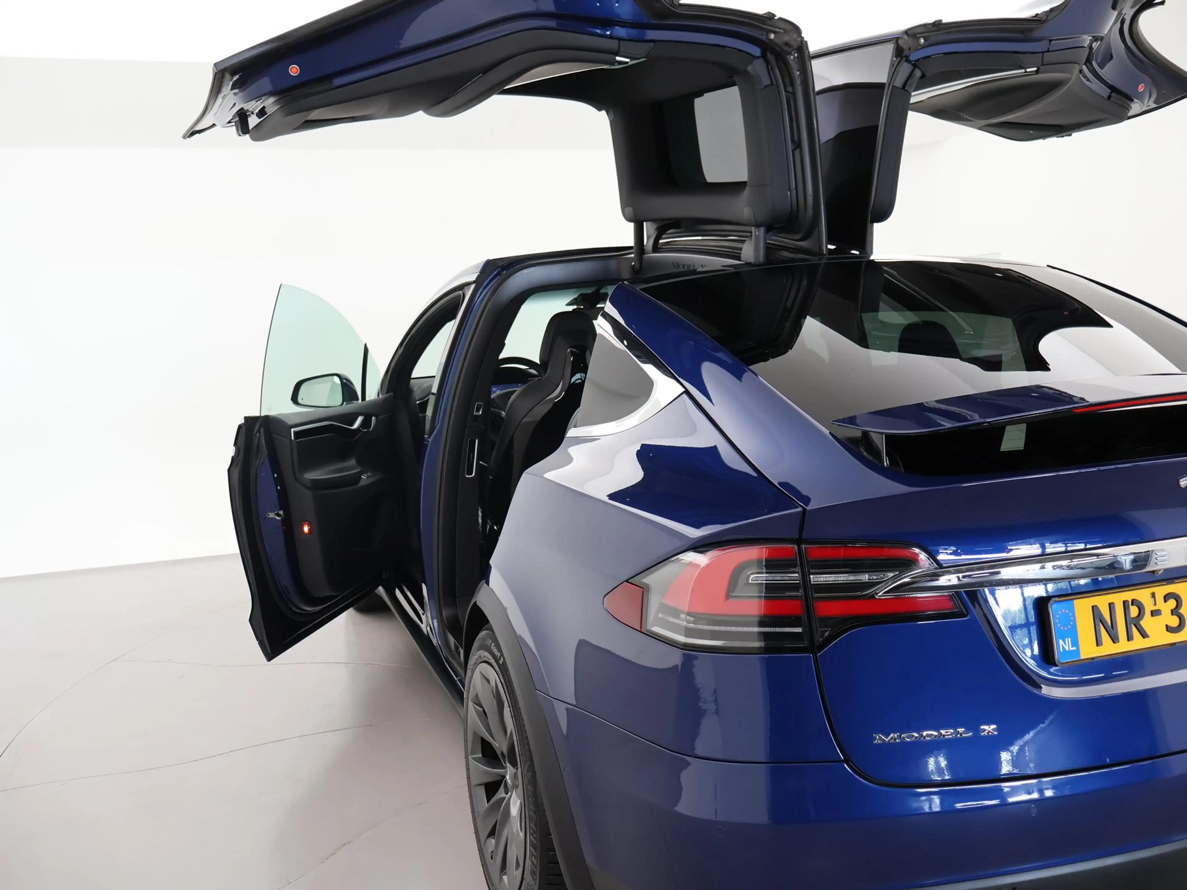 Tesla Model X 75D + TREKHAAK 2250 KG | LEDER | PANORAMA | LUCHTV — photo 47
