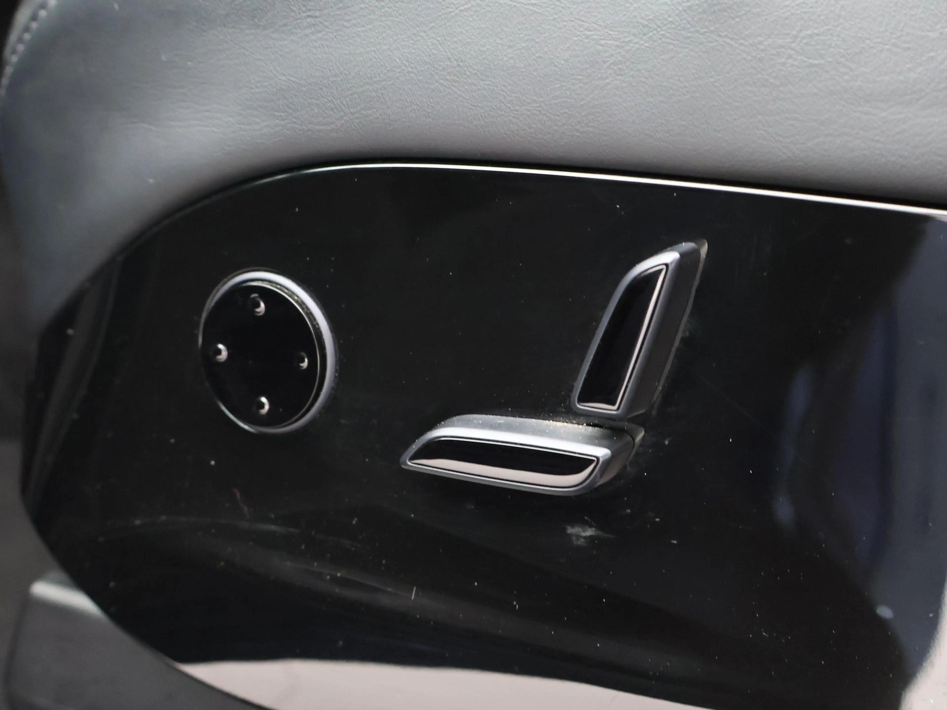 Tesla Model X 75D + TREKHAAK 2250 KG | LEDER | PANORAMA | LUCHTV — photo 48
