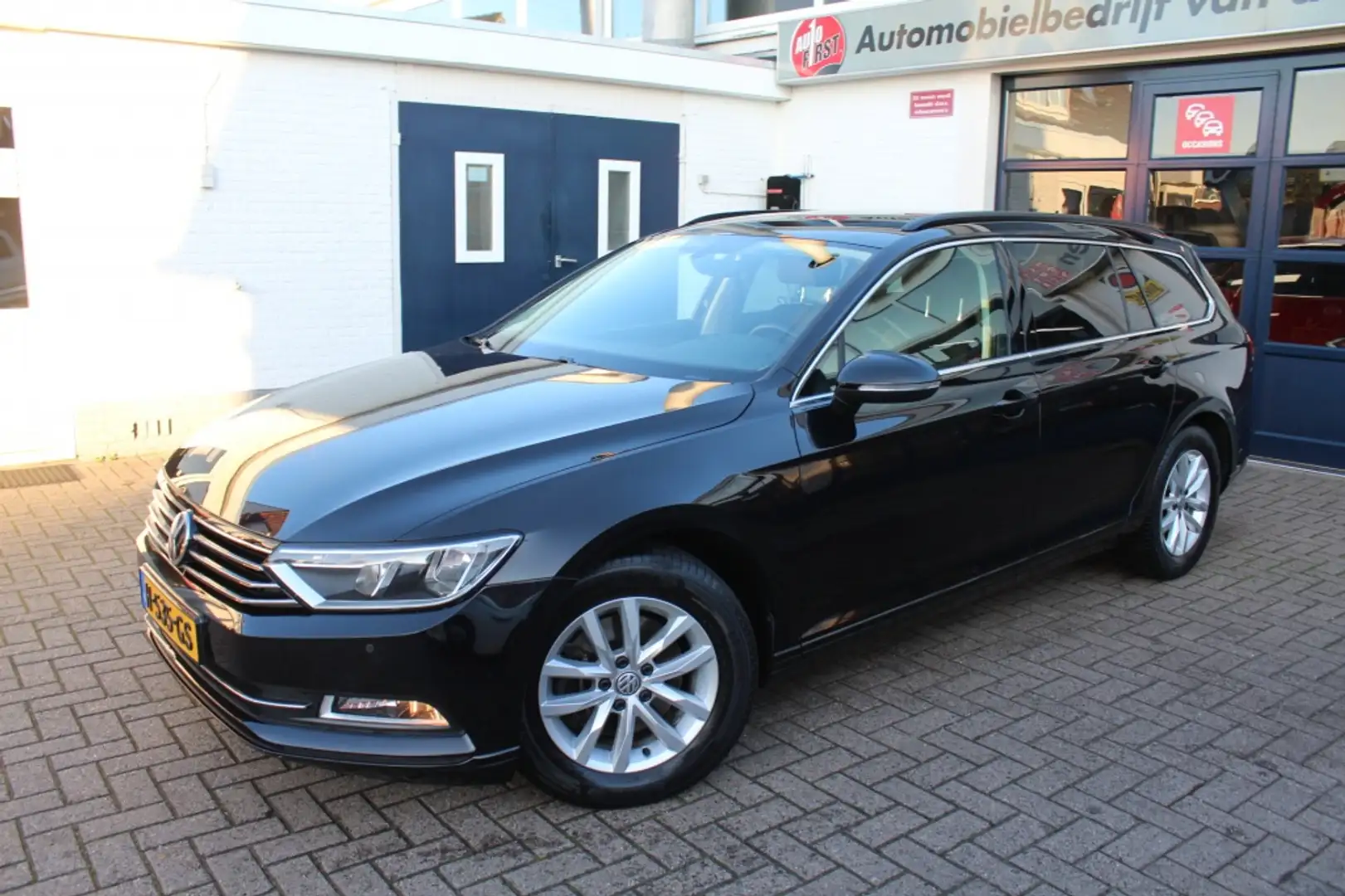 Volkswagen Passat Variant 1.4 TSI Business Edition Negro - 2