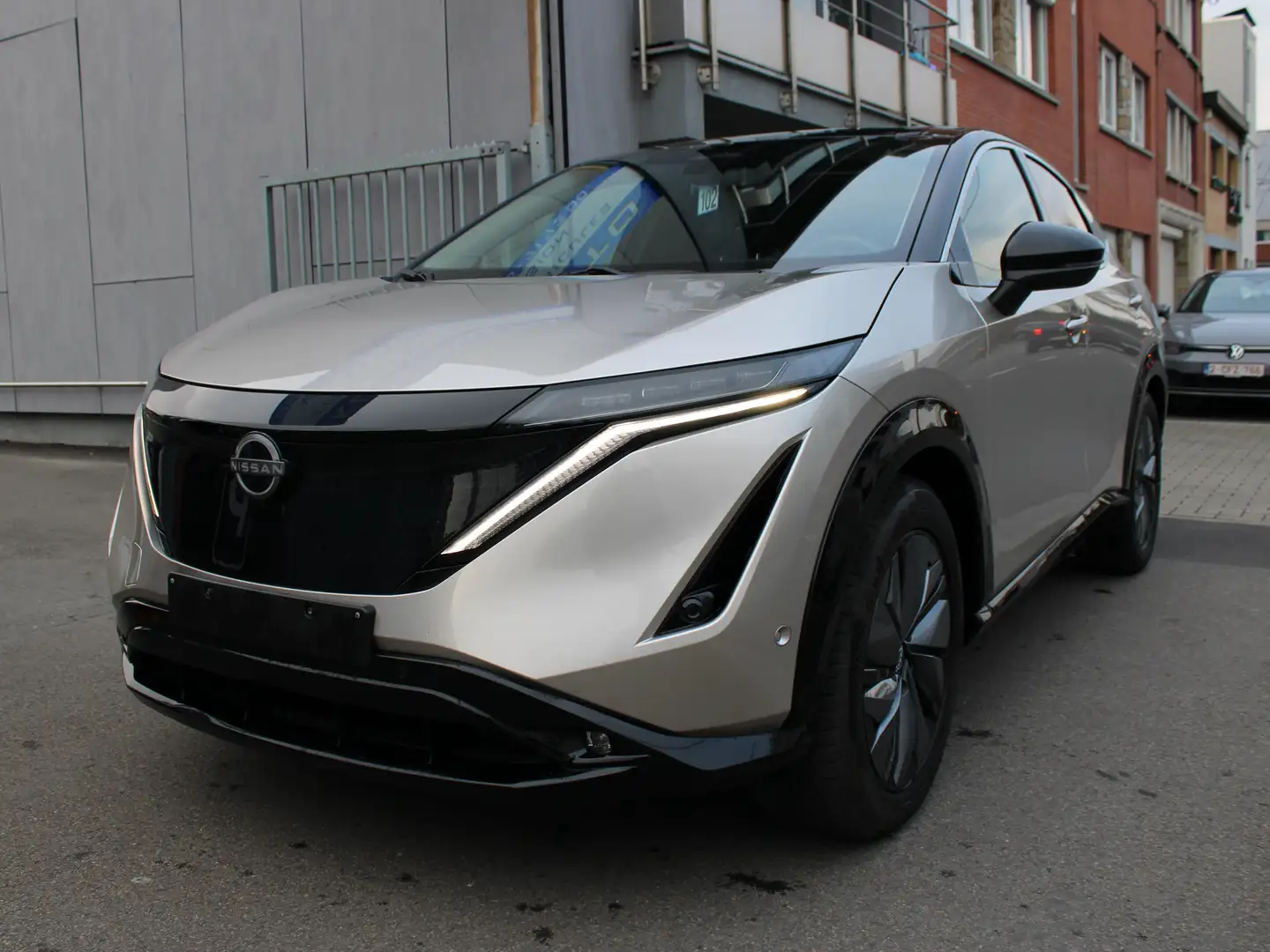 Nissan Ariya 63 kWh + TOIT PANORAMIQUE OUVRANT+++ Beige - 1