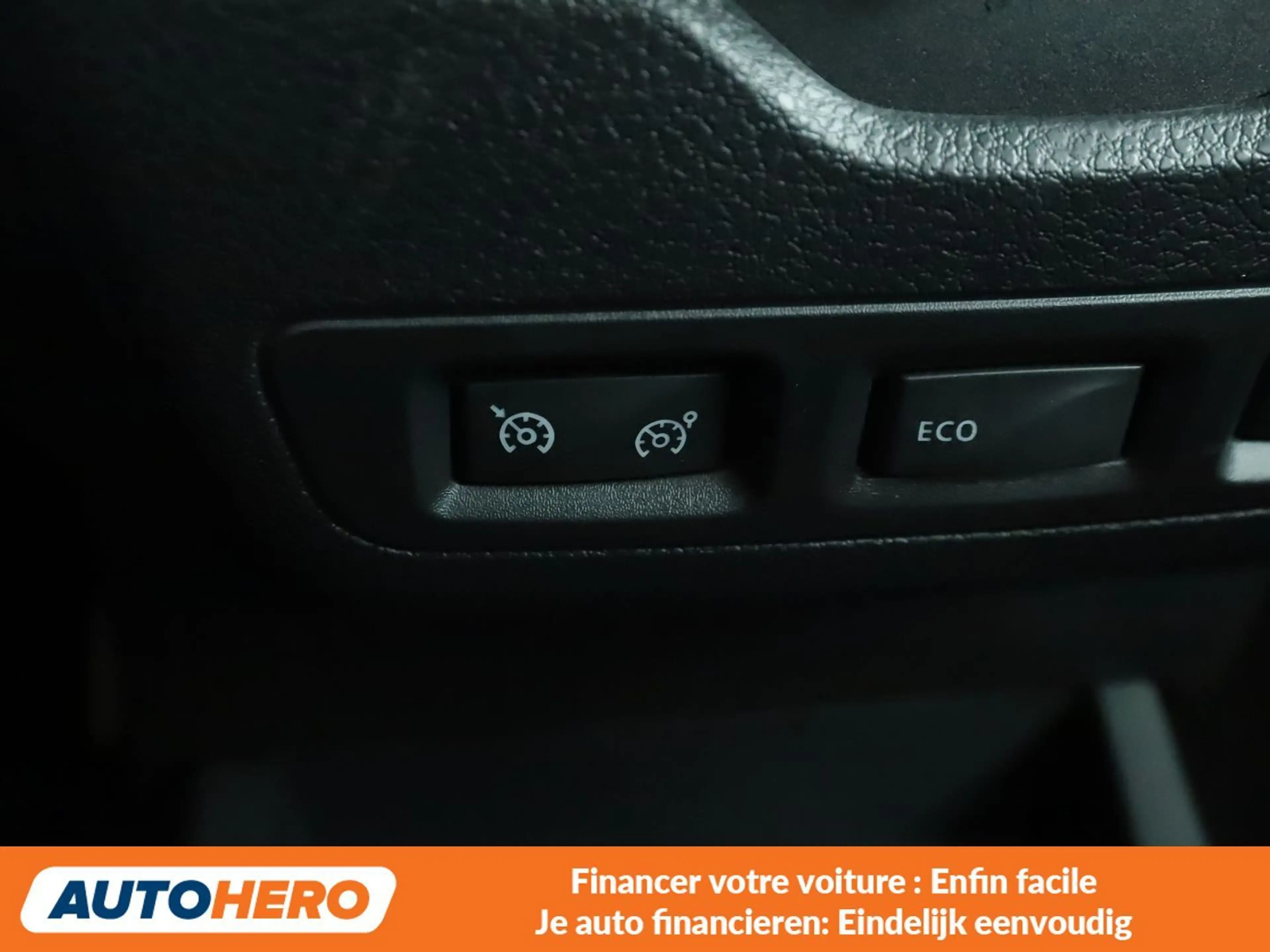 Dacia Lodgy 1.2 TCe Comfort — photo 11