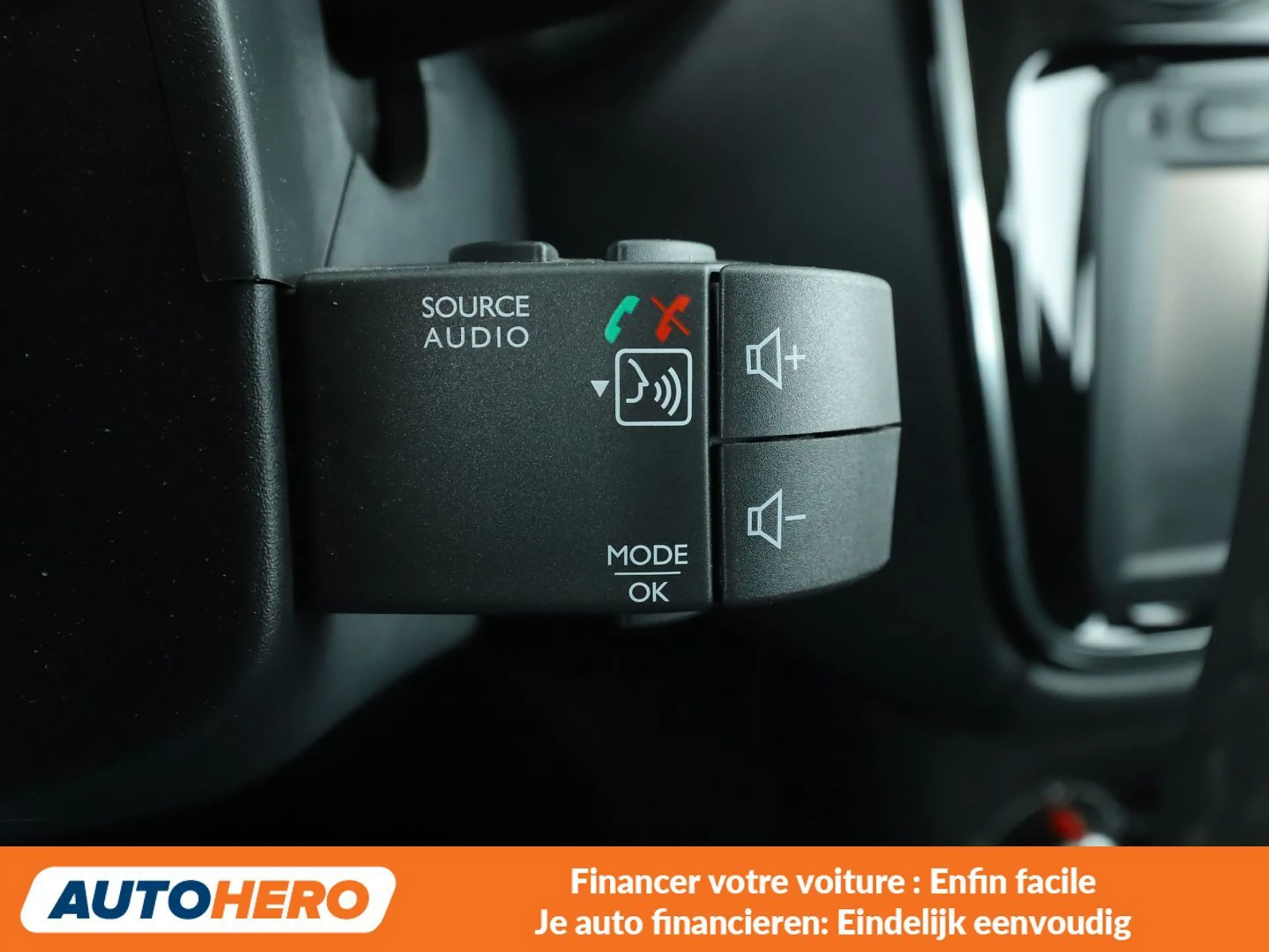 Dacia Lodgy 1.2 TCe Comfort — photo 12