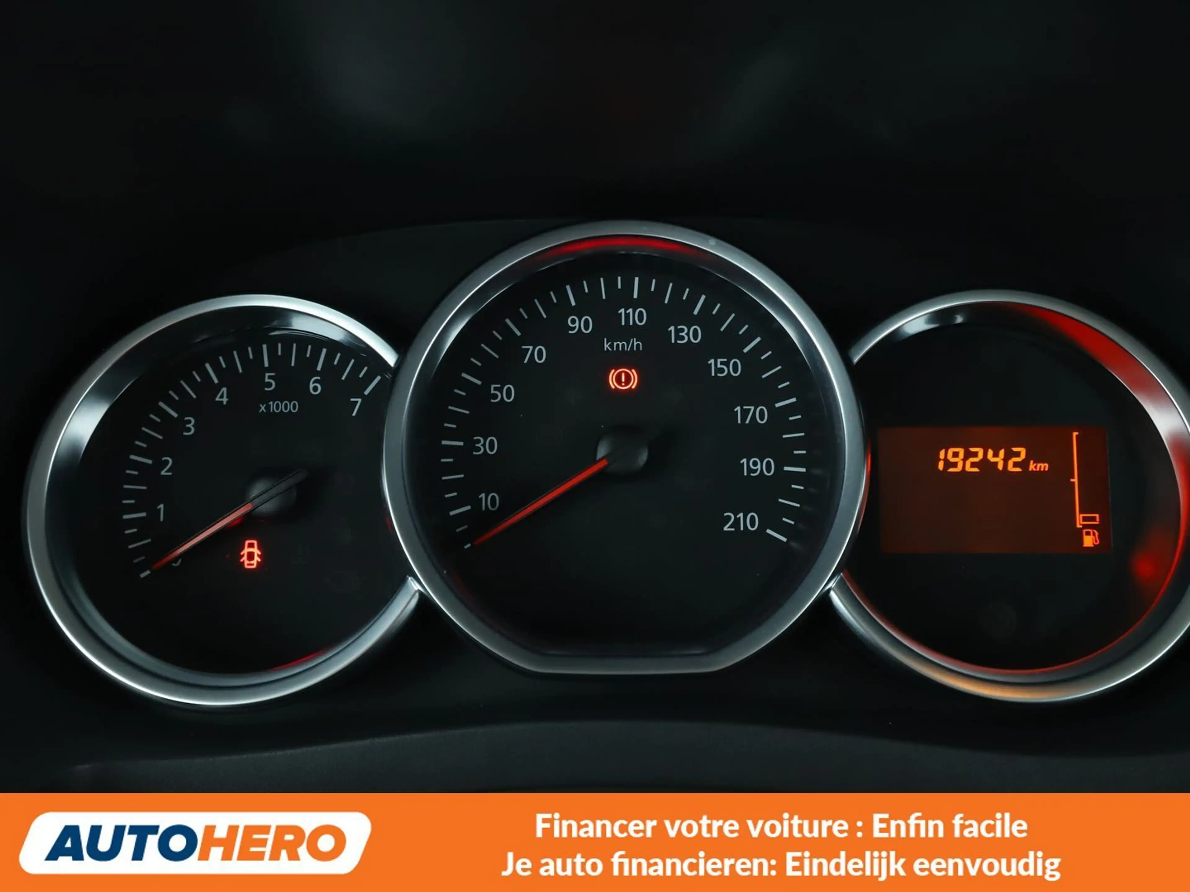 Dacia Lodgy 1.2 TCe Comfort — photo 6