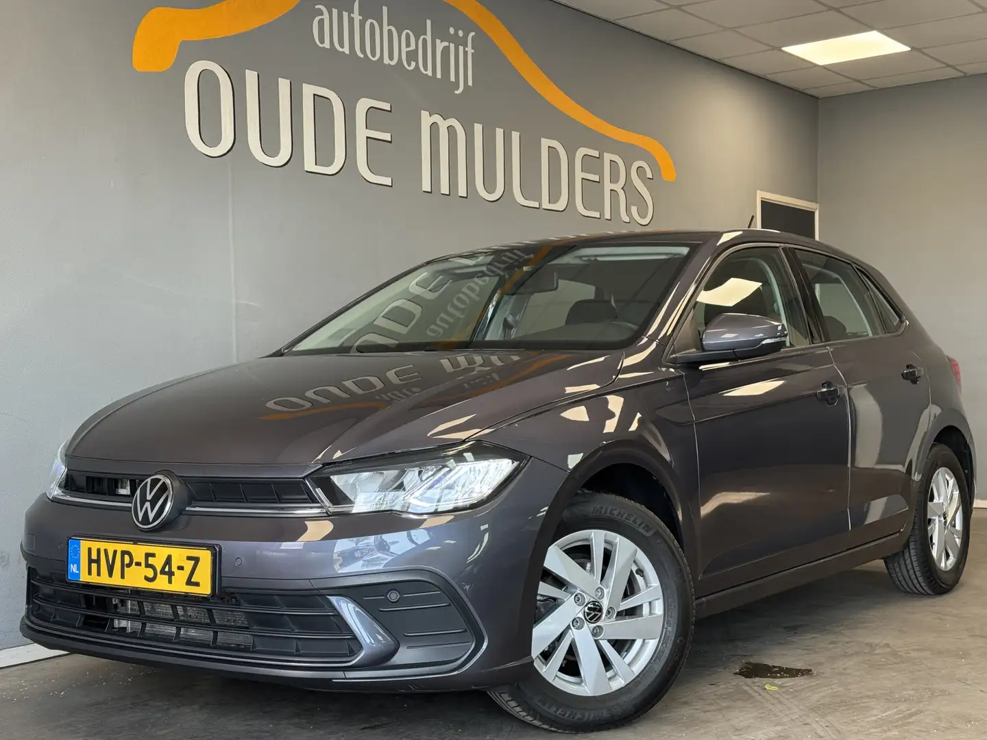Volkswagen Polo 1.0 TSI Life Navi/Carplay/ACC Grijs - 1