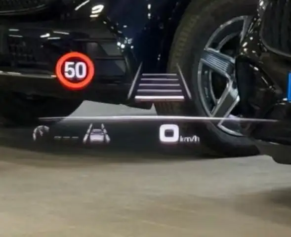 Porsche Cayenne view 8