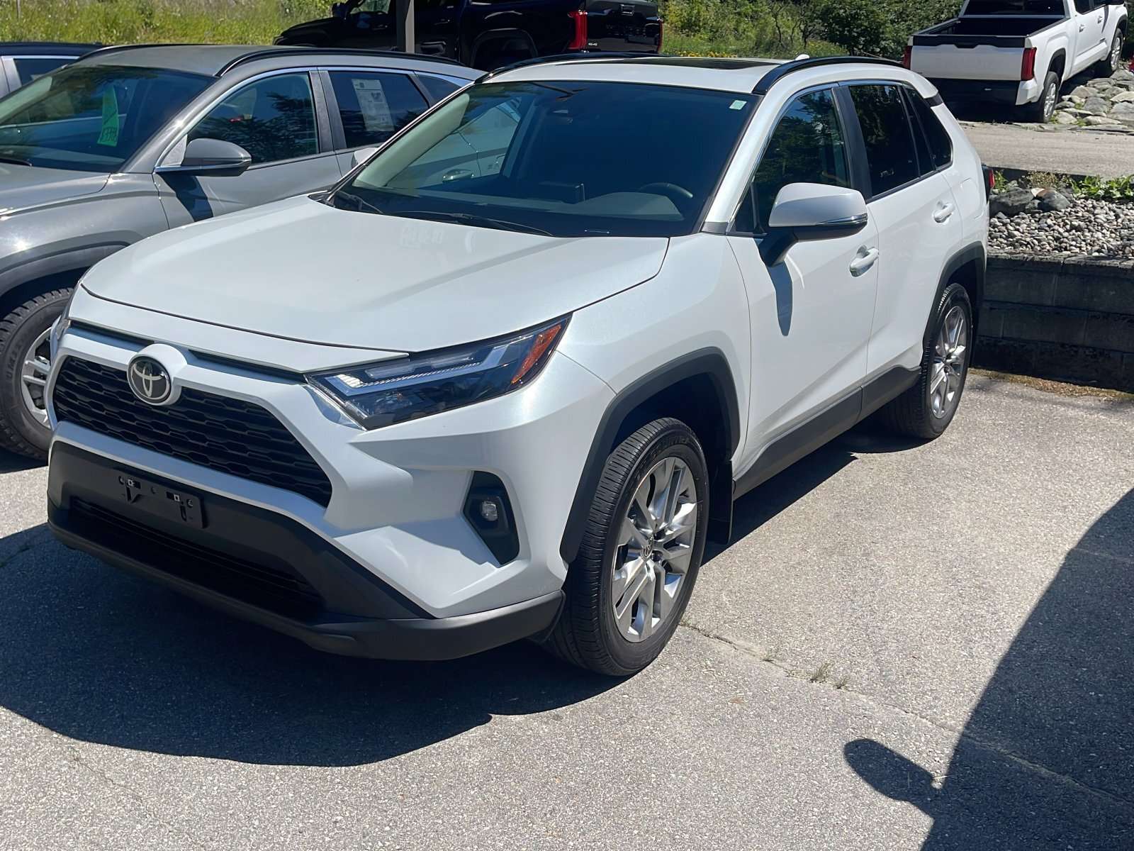 2025 Toyota RAV 4 XLE Premium