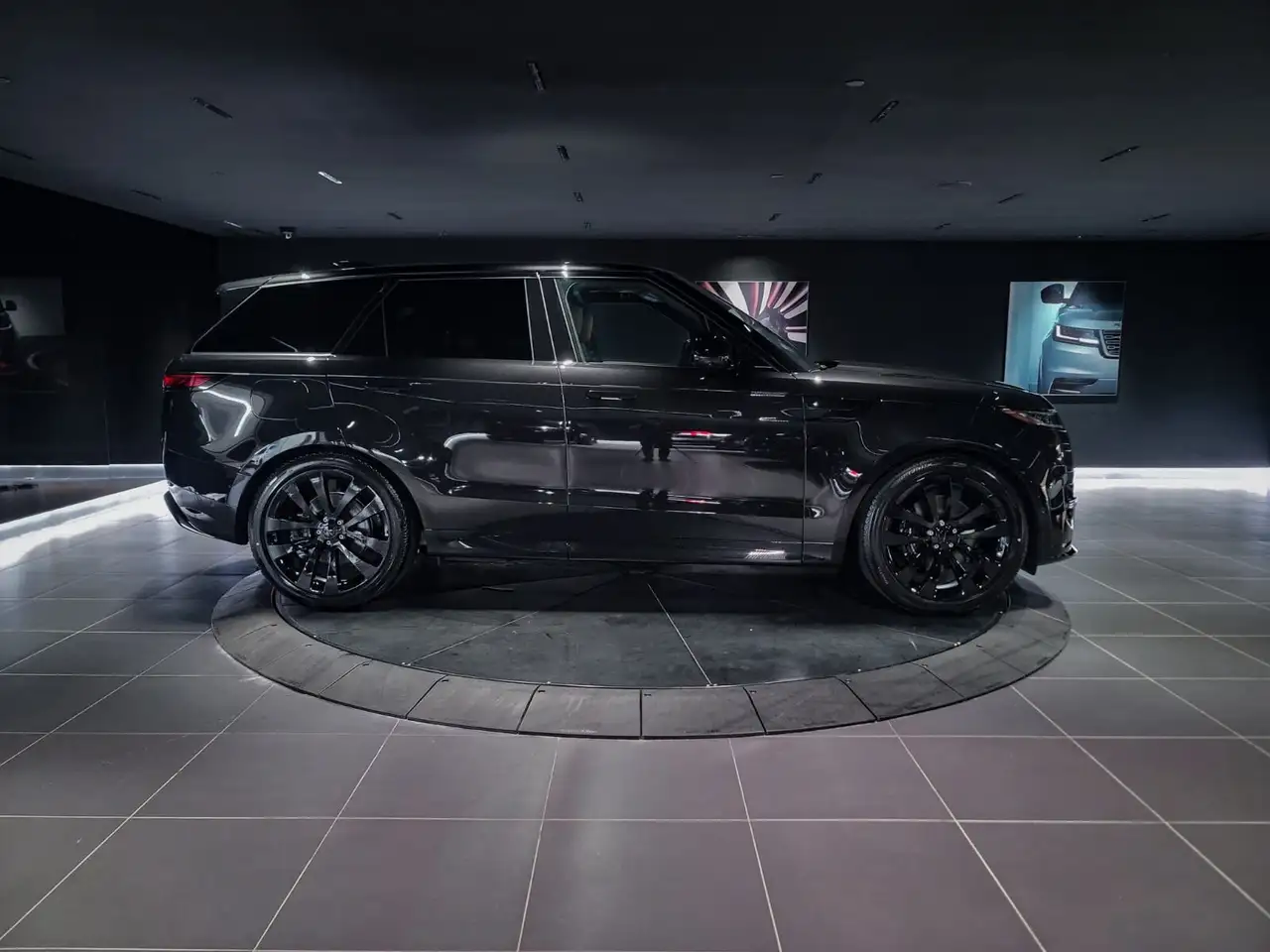 Land Rover Range Rover Sport снимка Land Rover Range Rover Sport