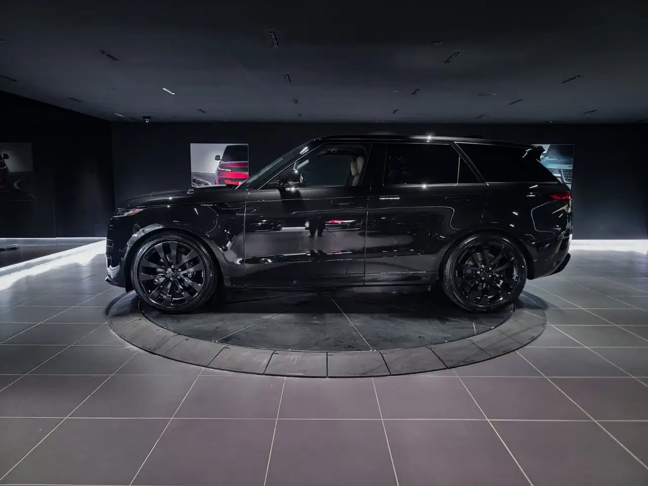 Land Rover Range Rover Sport снимка Land Rover Range Rover Sport