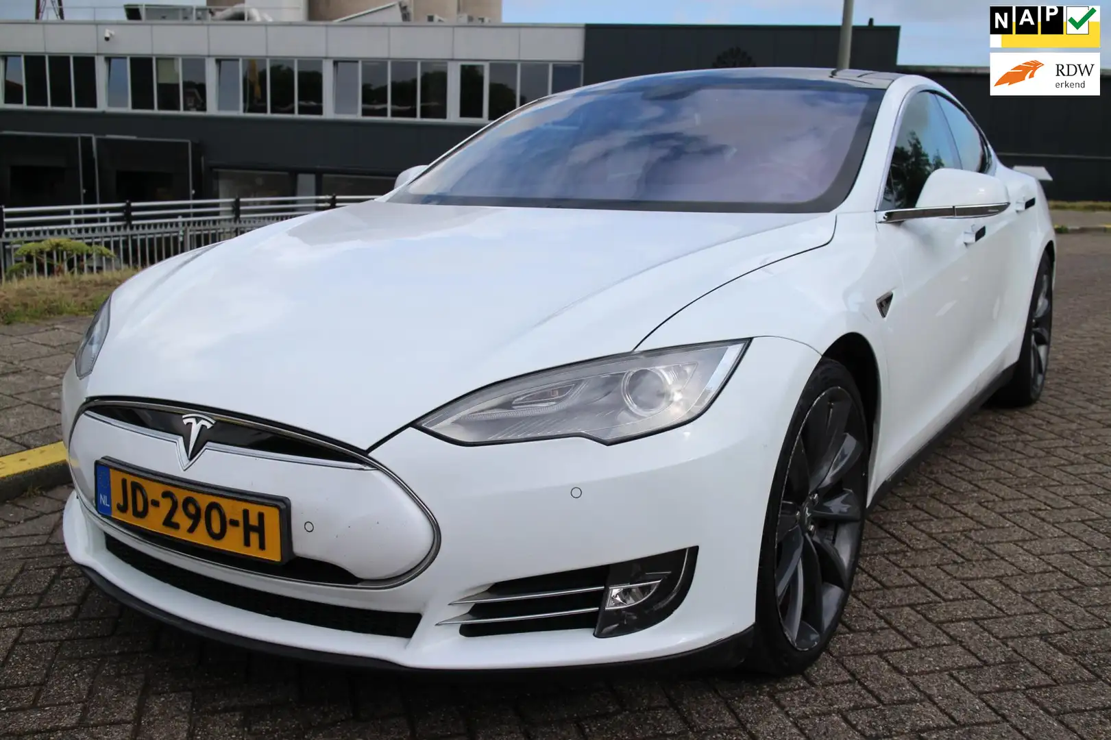 Tesla Model S 60 Base Bílá - 1