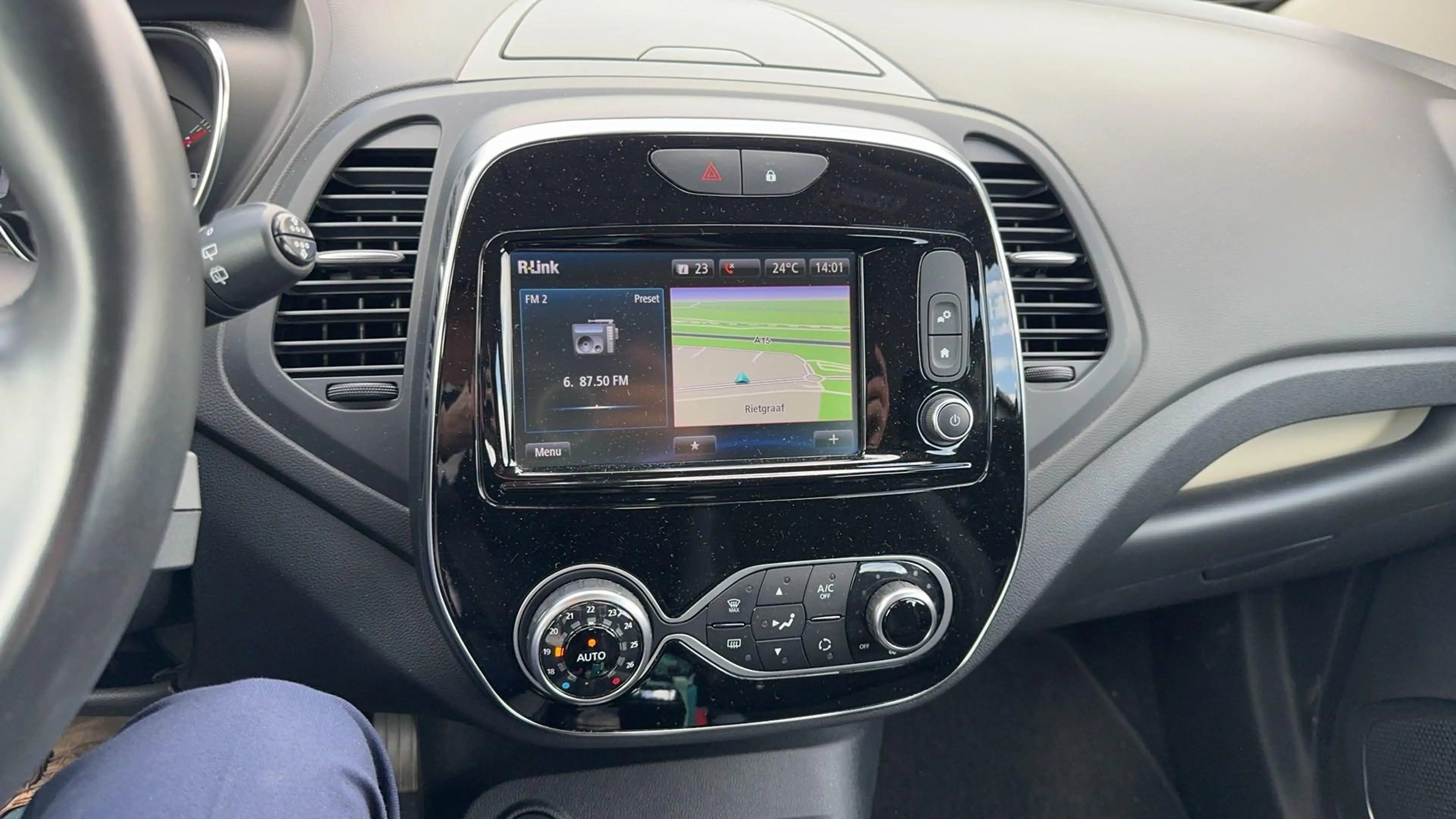 Renault Captur 0.9 TCe Intens | Navi | ECC | Cruise Control | R-L — photo 11