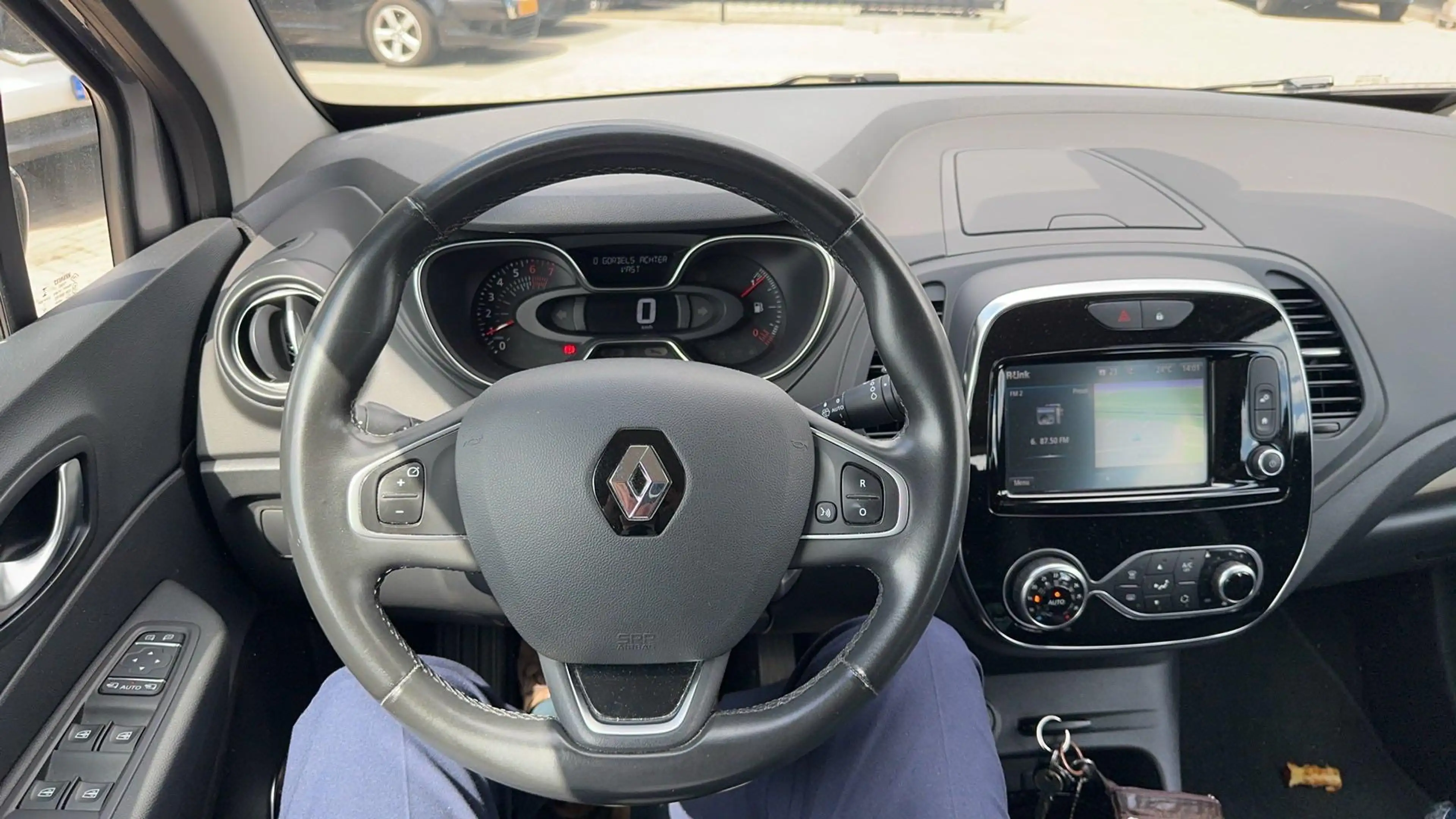 Renault Captur 0.9 TCe Intens | Navi | ECC | Cruise Control | R-L — photo 9