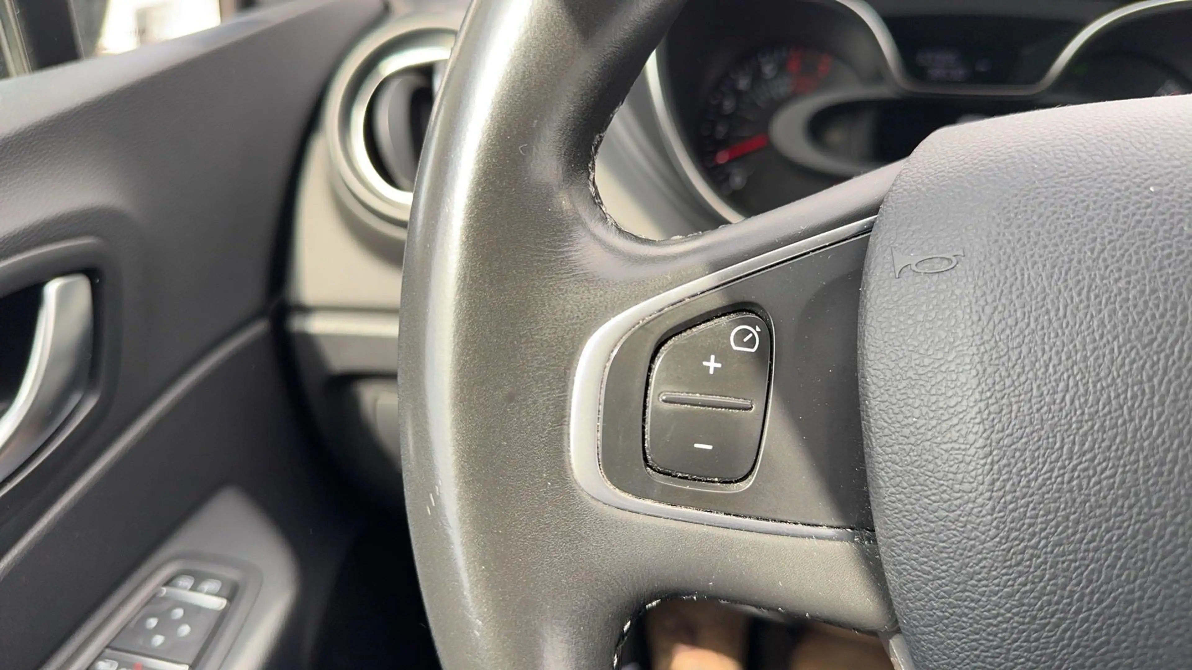 Renault Captur 0.9 TCe Intens | Navi | ECC | Cruise Control | R-L — photo 14